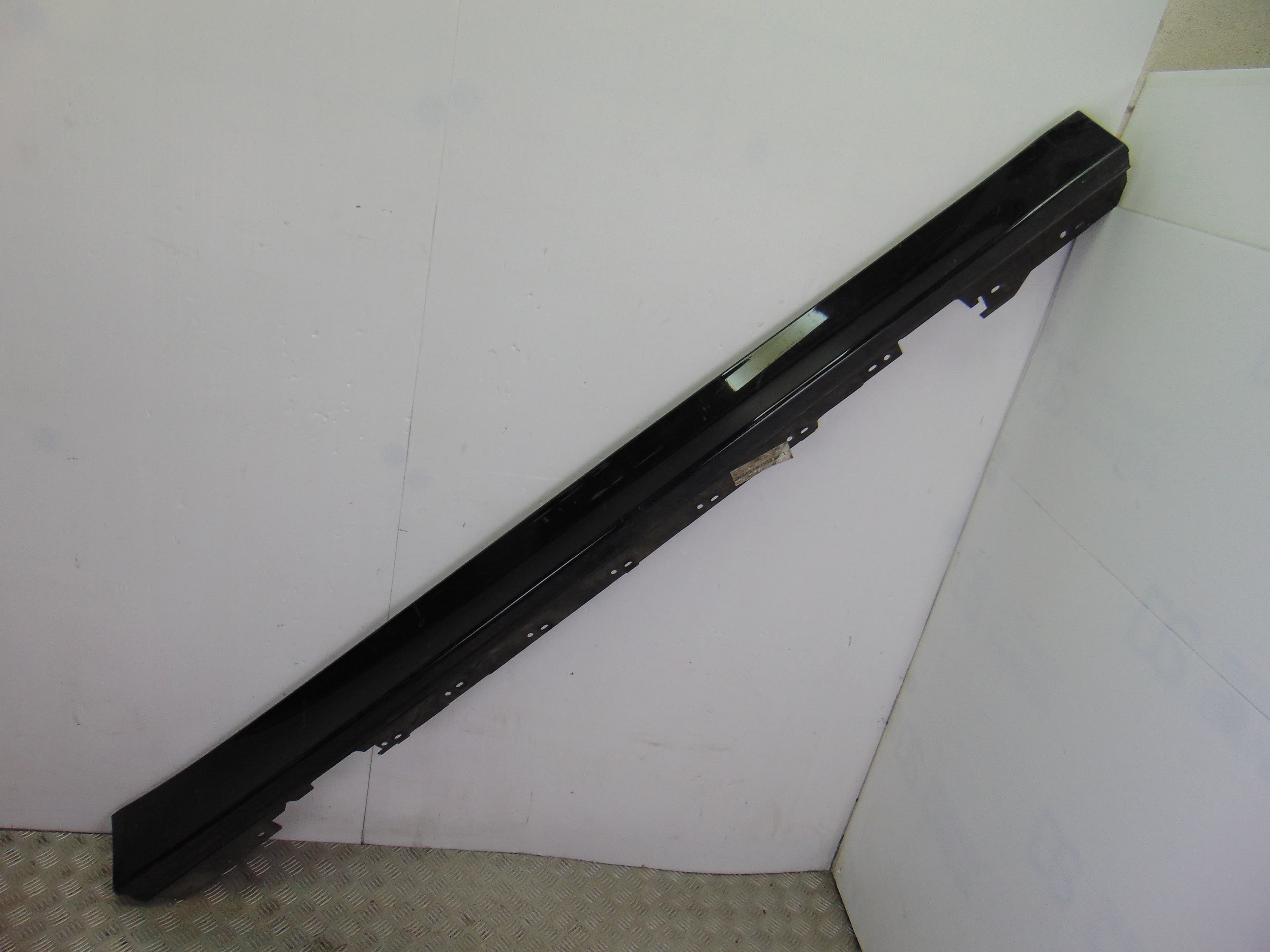 Faldon lateral, 7256912 usado