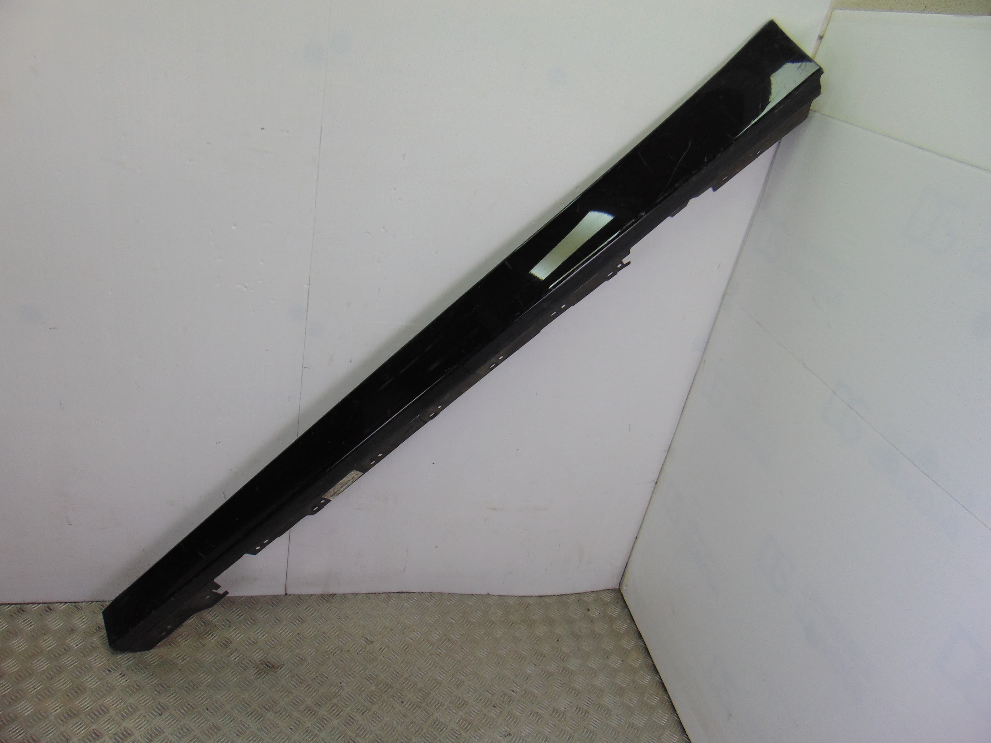 Faldon lateral, 7256911 usado