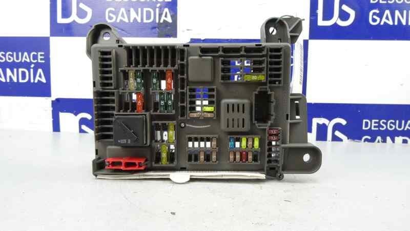Caja reles / fusibles, 693168704 usado