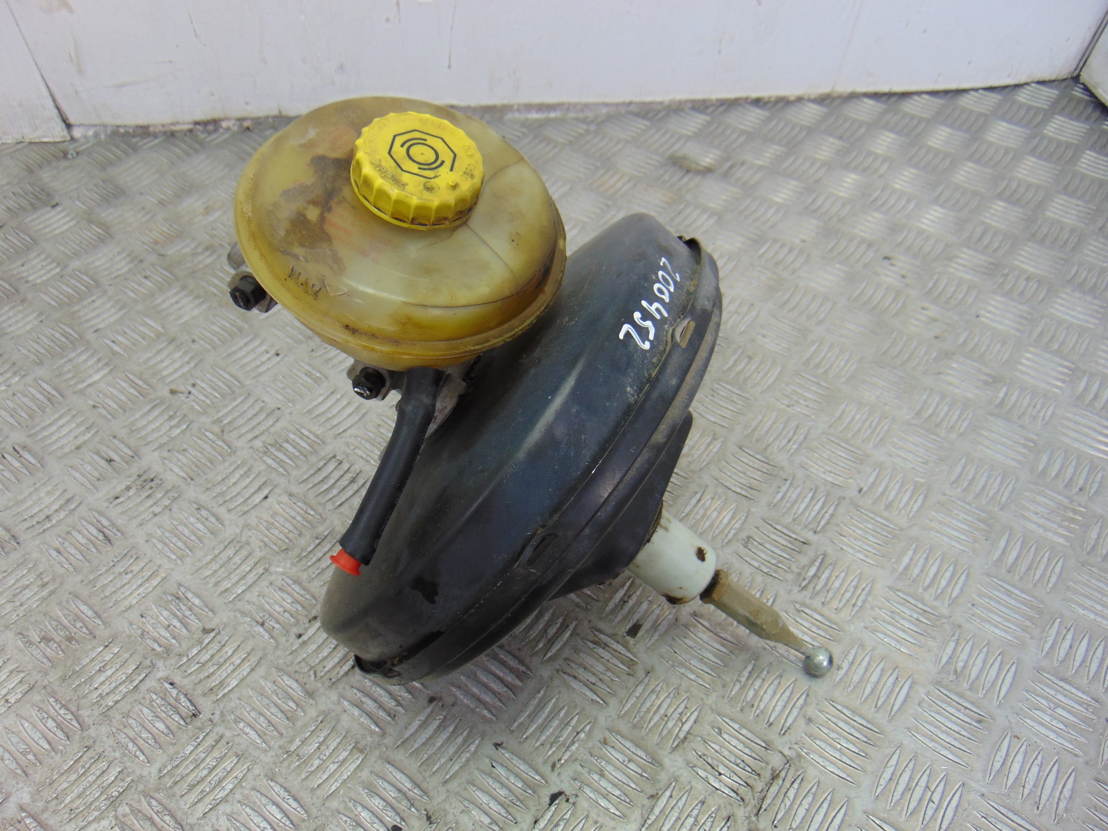 Servofreno, Audi A4 Berlina (B5) 1.8 T 1998, 8D0612105F usado