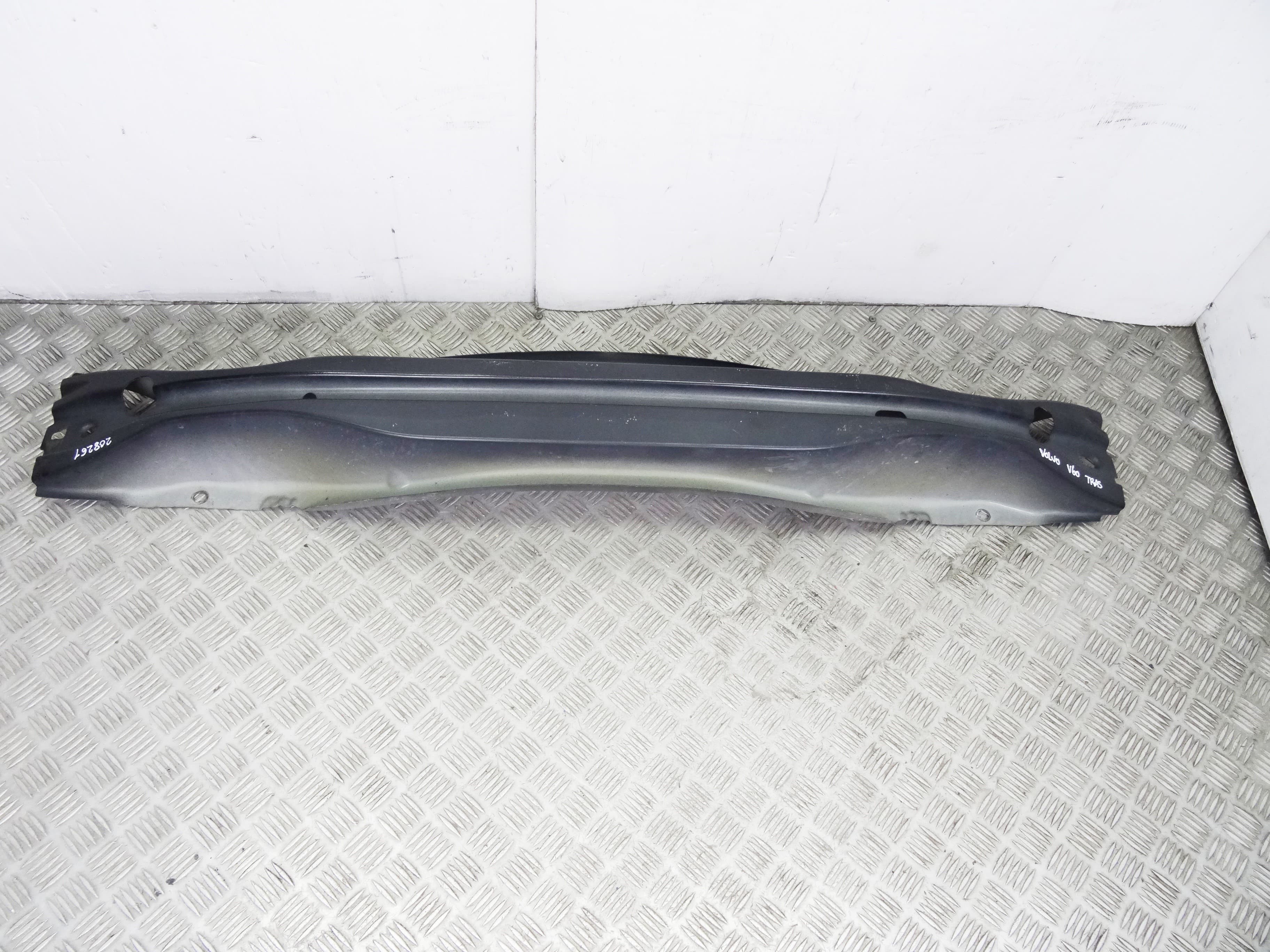 Refuerzo paragolpes trasero, Volvo V60 Familiar Summum 2014 usado