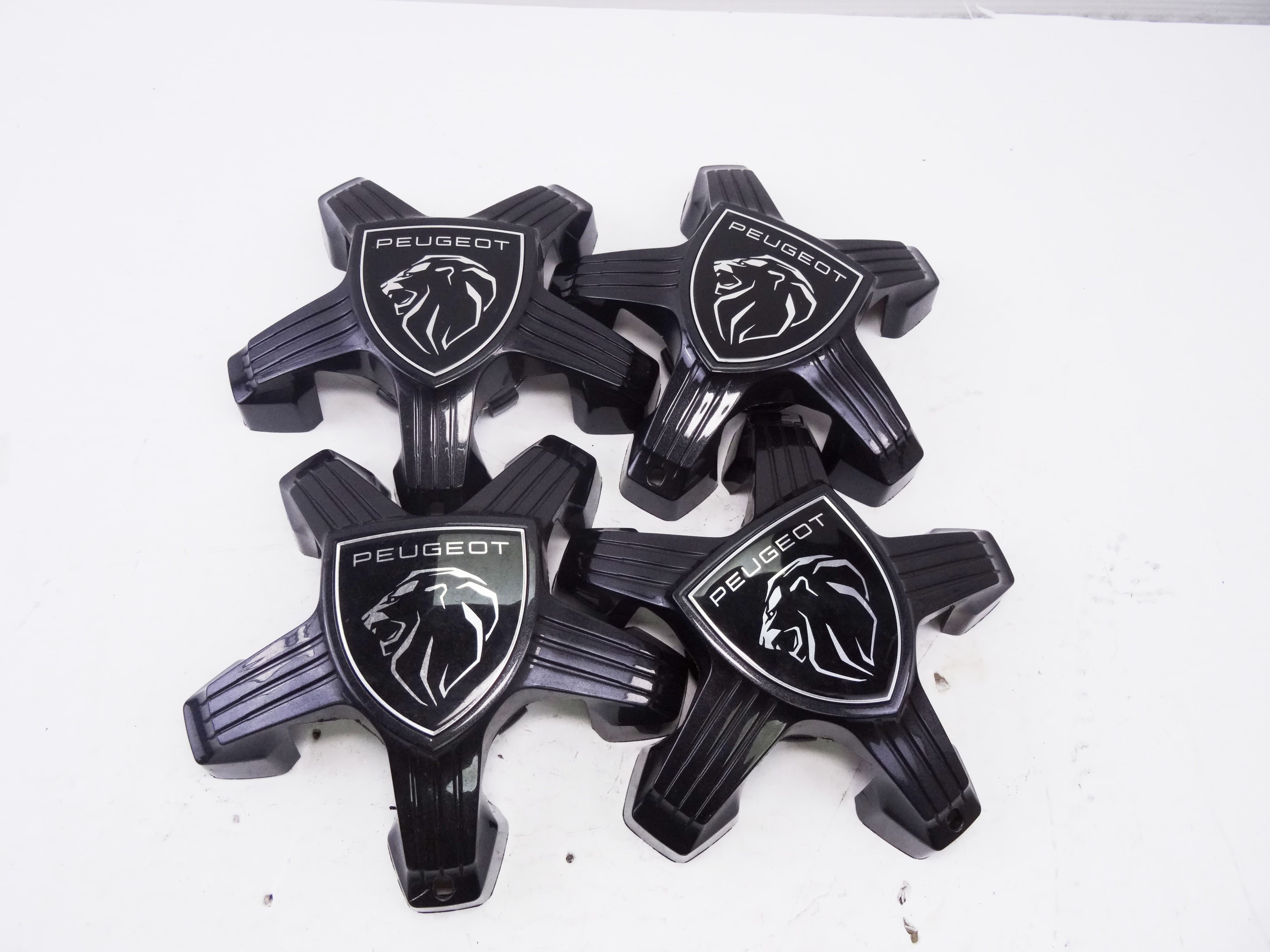 Tapacubos, Peugeot 308 (P5) Active Pack 2022, 9836678580 usado