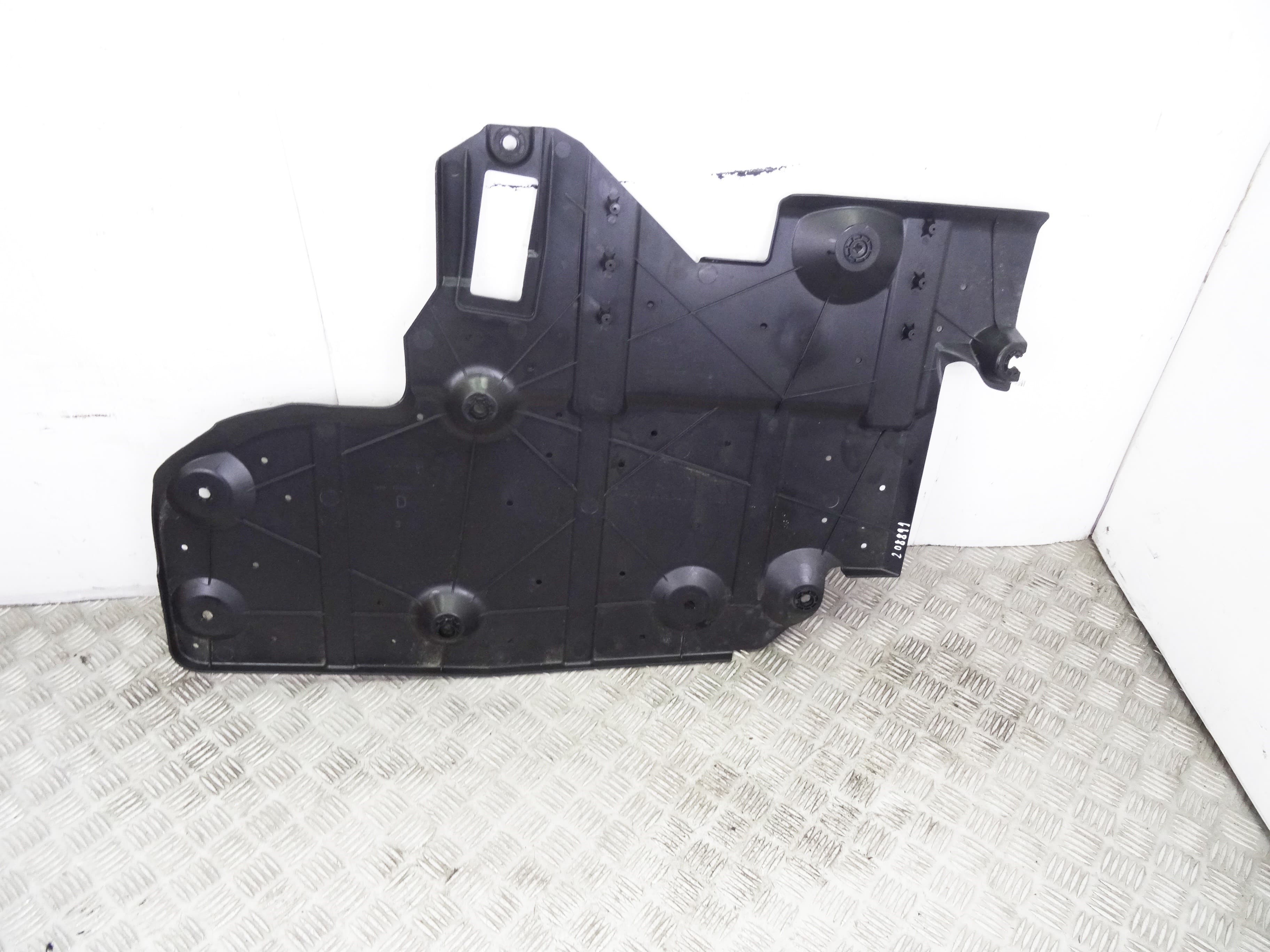 Cubrecarter, Peugeot 308 (P5) Active Pack 2022, 9832256280 usado