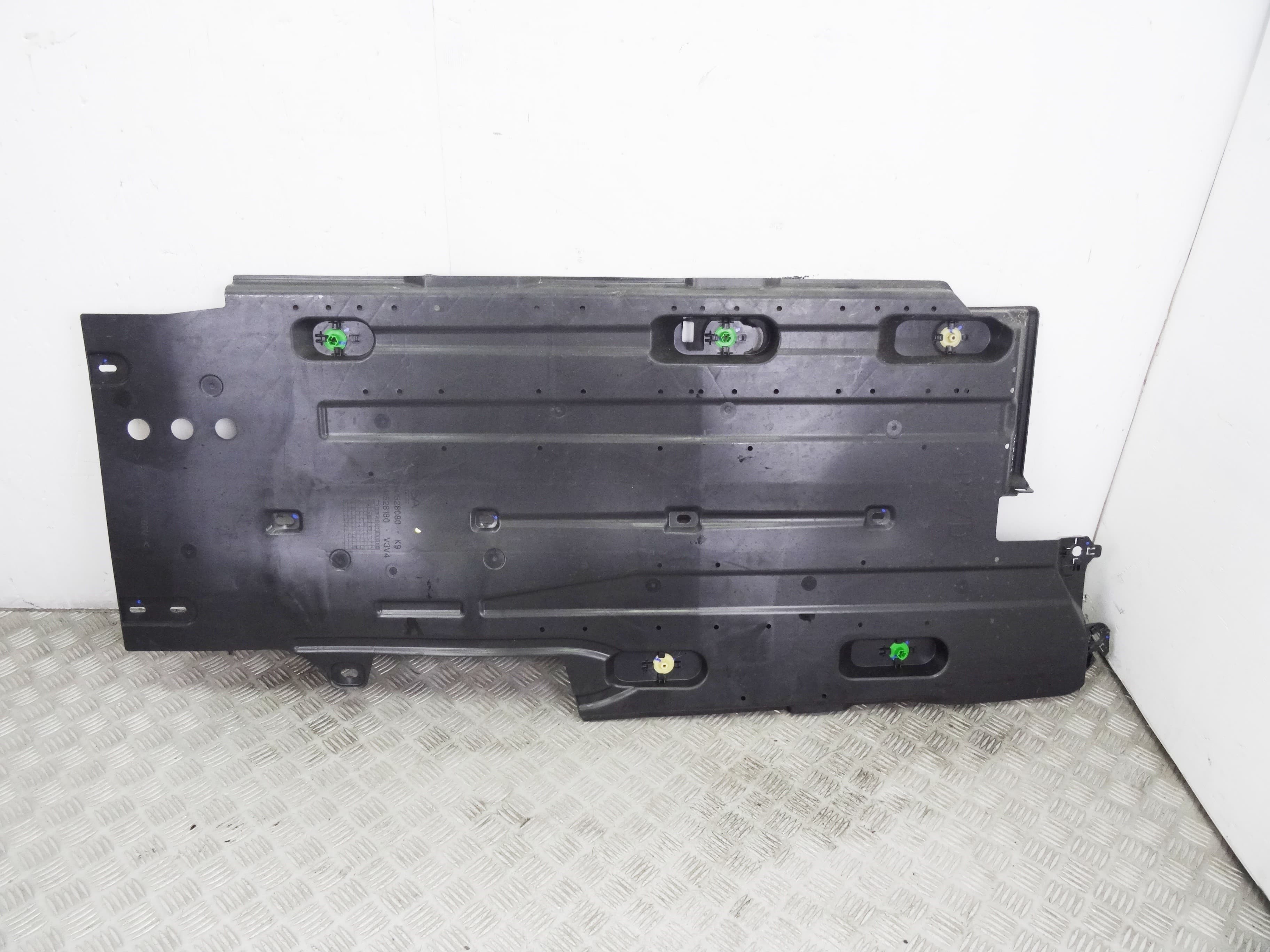 Cubrecarter, Peugeot 308 (P5) Active Pack 2022, 9841528080 usado