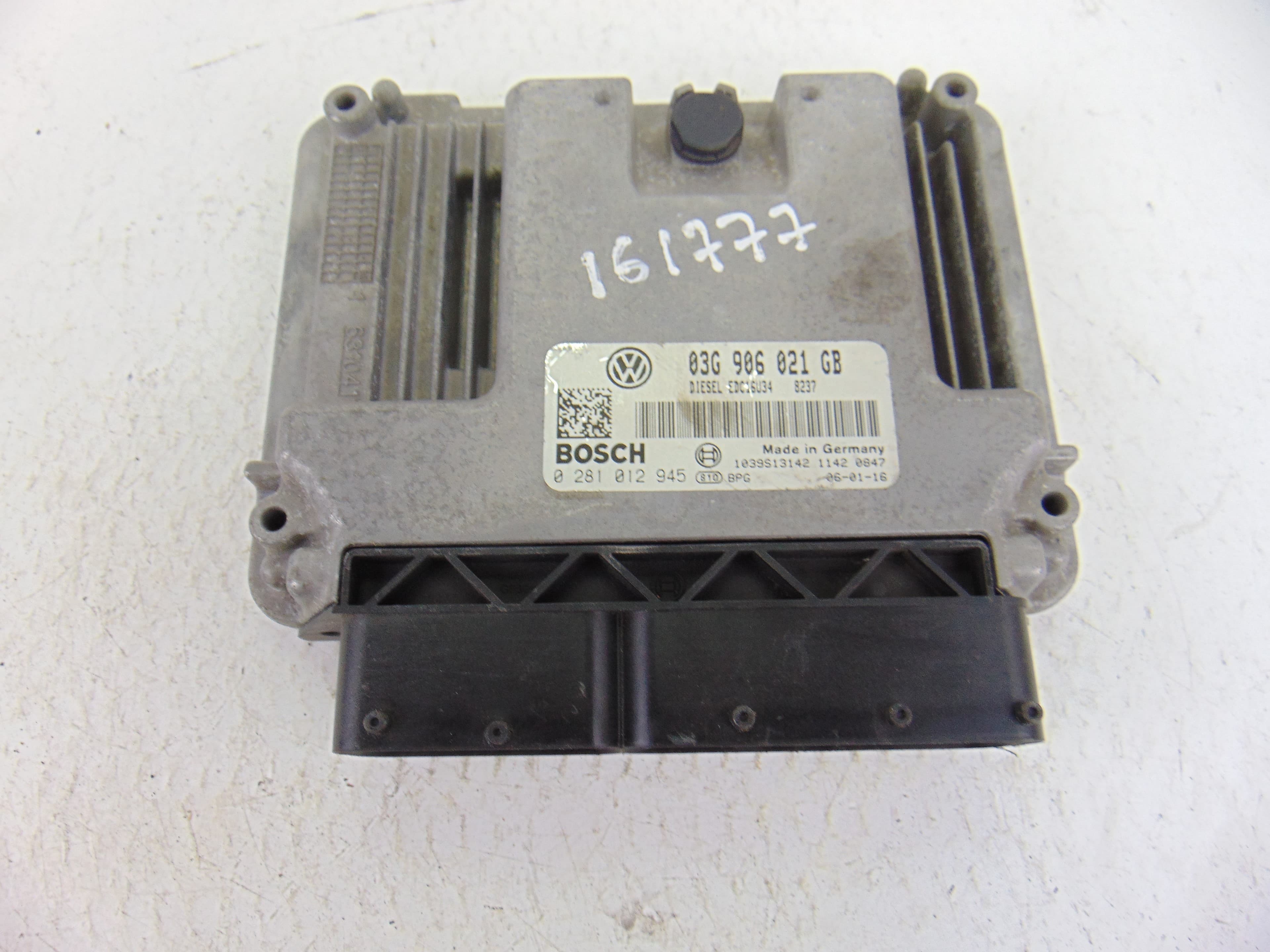 Centralita motor uce, 03G906021GB usado