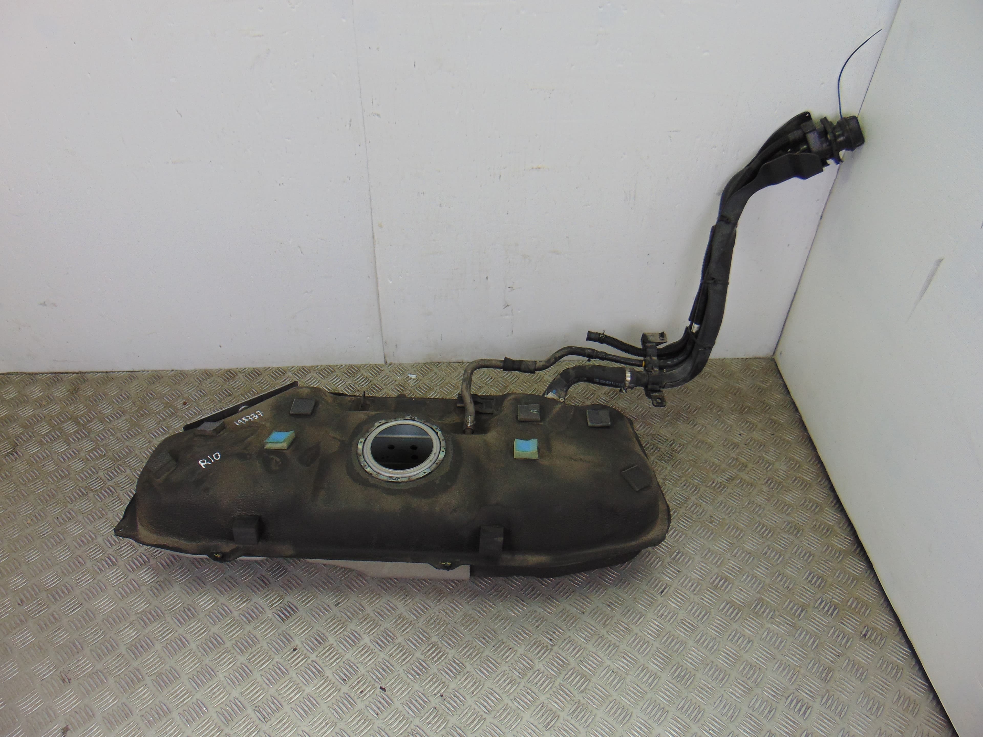 Deposito combustible, Kia Rio (Yb) Business 2017, 31100-H8200 usado