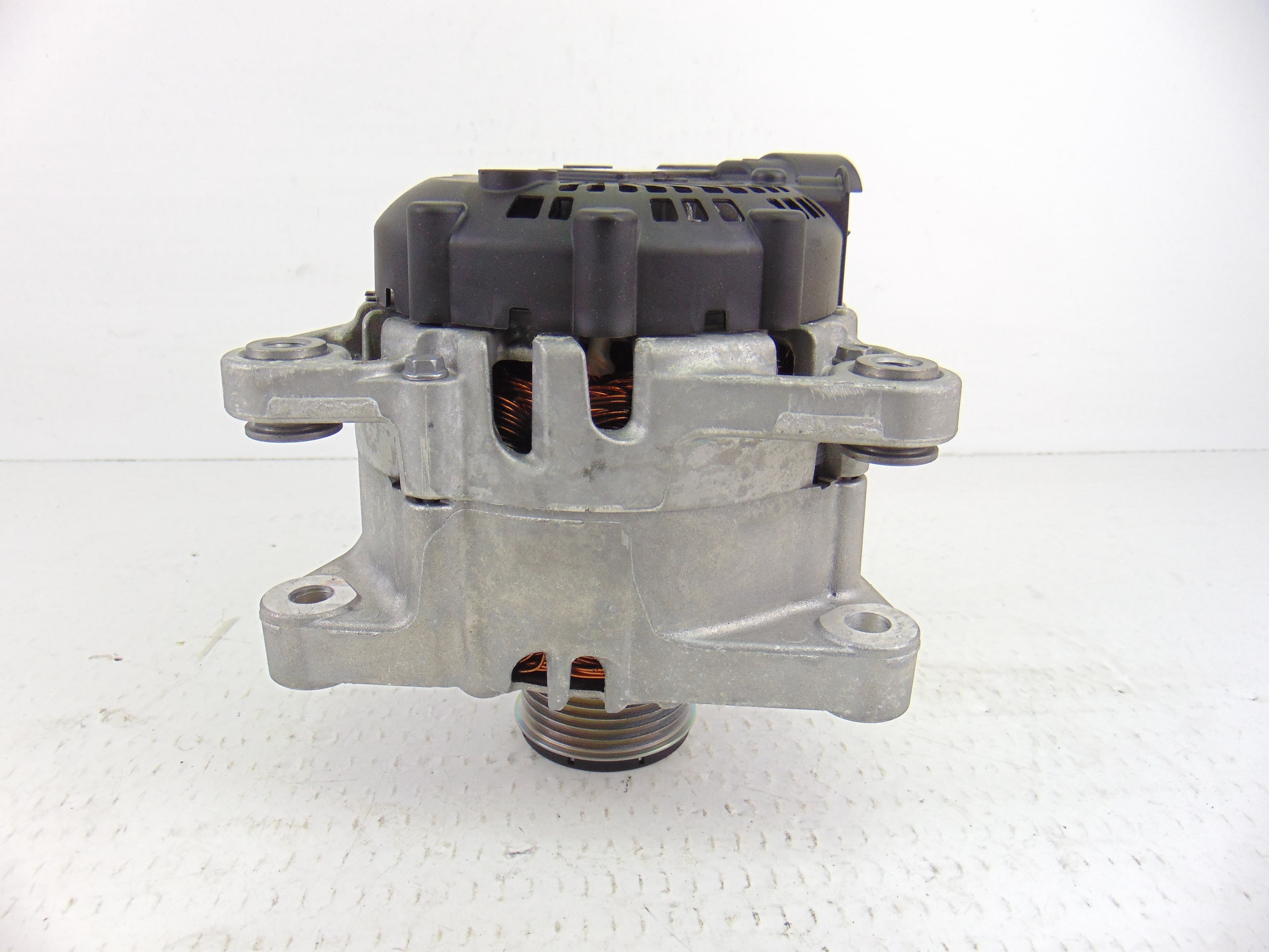 Alternador, 9826573480 nuevo