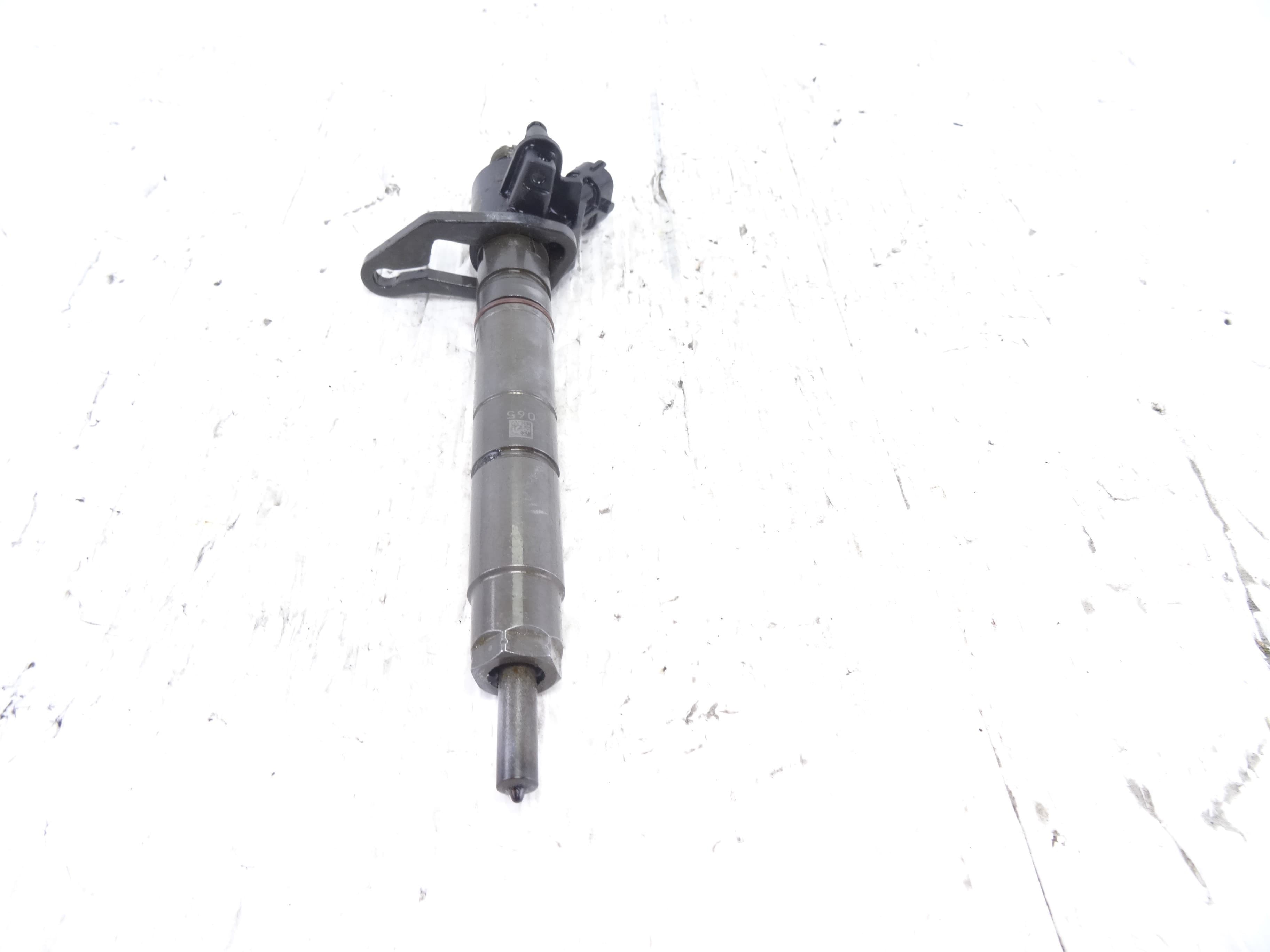 Inyector, FW939K546AB usado