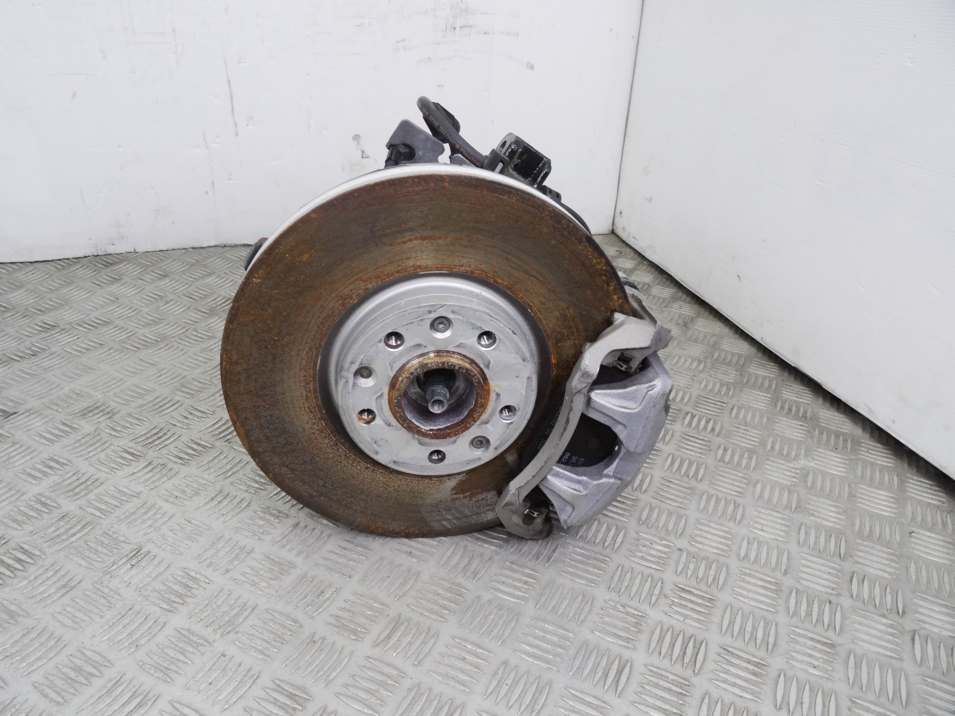 Mangueta delantera derecha, Peugeot 308 (P5) Active Pack 2022 usado