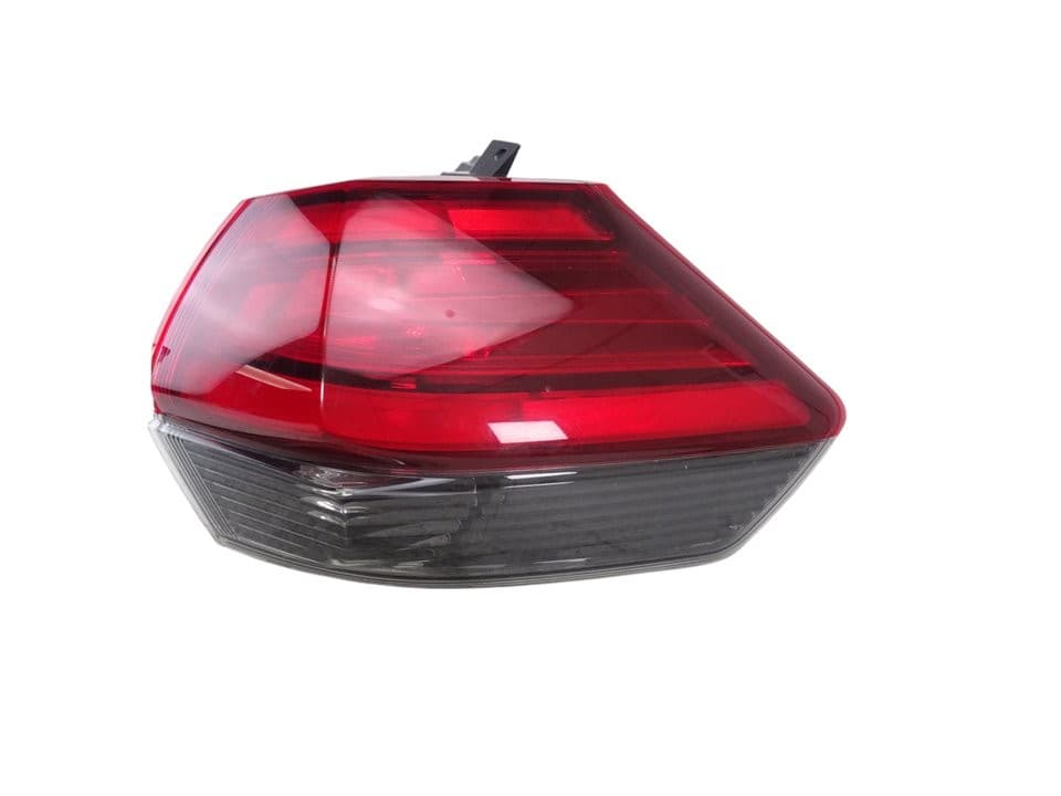 Piloto trasero derecho, Nissan X-trail (T32) Tekna 2018, LED usado