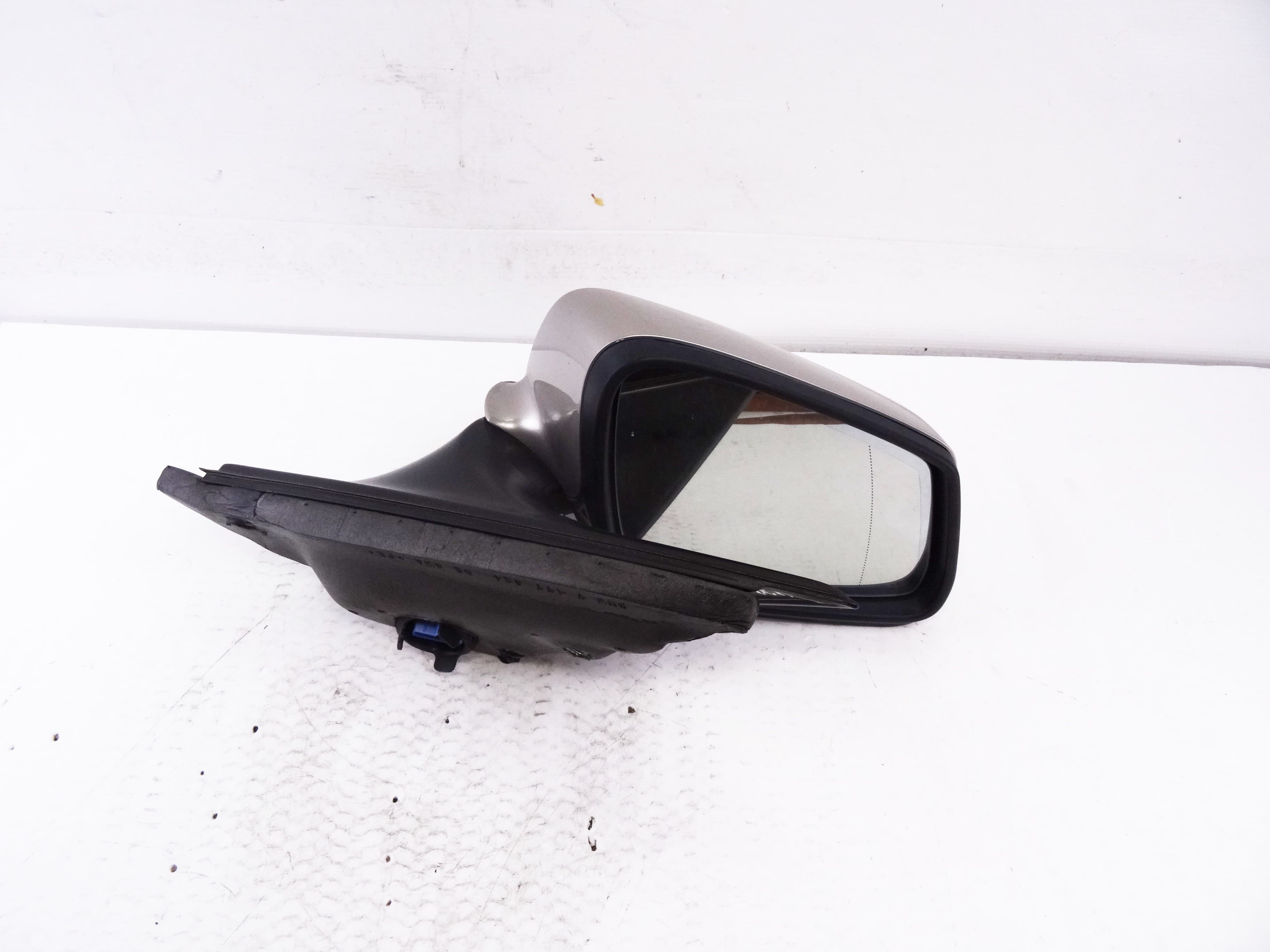 Retrovisor derecho, BMW Serie 7 (F01/F02) 740d xDrive 2011 usado