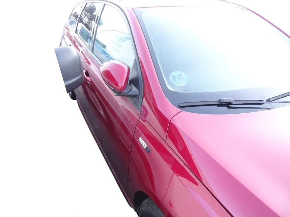 Puerta delantera derecha, Peugeot 308 Sw Active 2016 usado