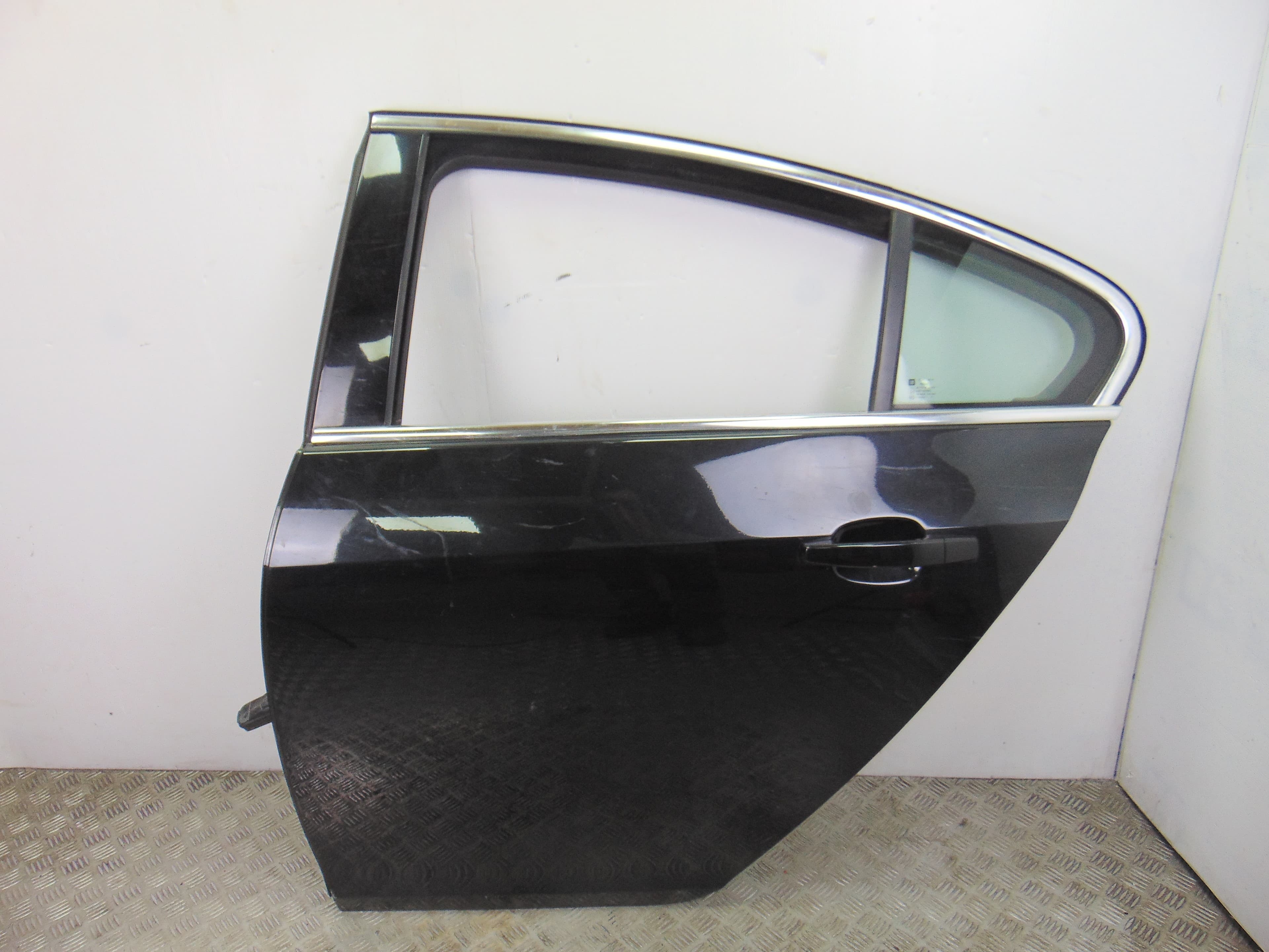 Puerta trasera izquierda, Opel Insignia Berlina Cosmo 2010 usado