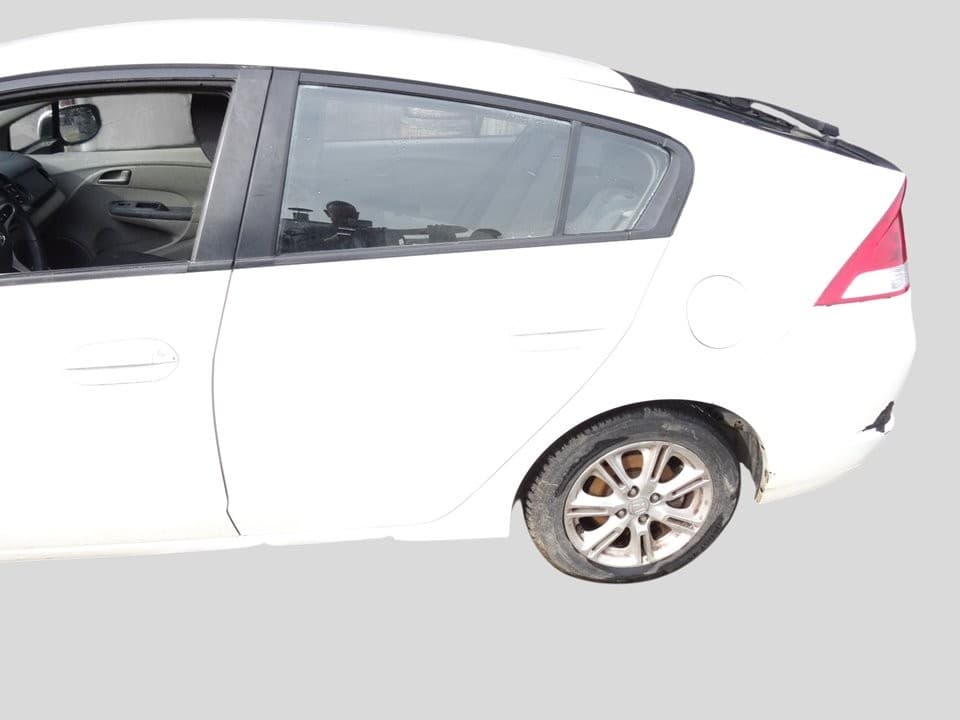 Puerta trasera izquierda, Honda Insight (ZE2) Básico 2011 usado