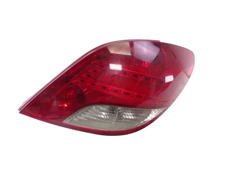 Piloto trasero derecho, Peugeot 207 Confort 2010 usado