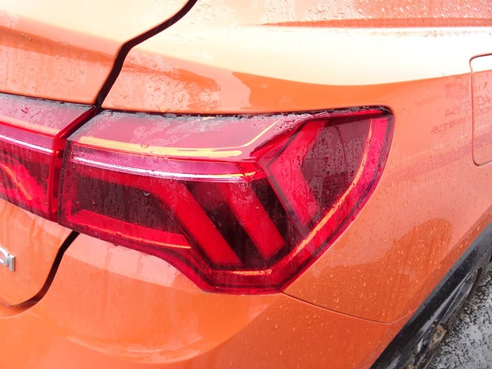 Piloto trasero derecho, Audi Q3 (F3B) 35 TDI S line 2022 usado