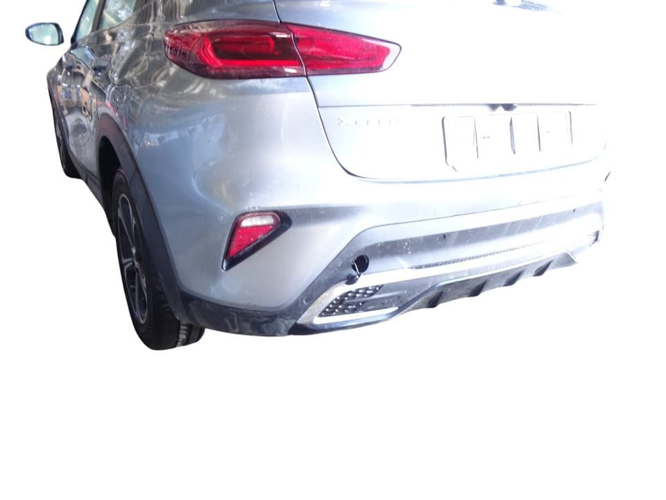 Paragolpes trasero, Kia Xceed eDrive Phev 2024 usado