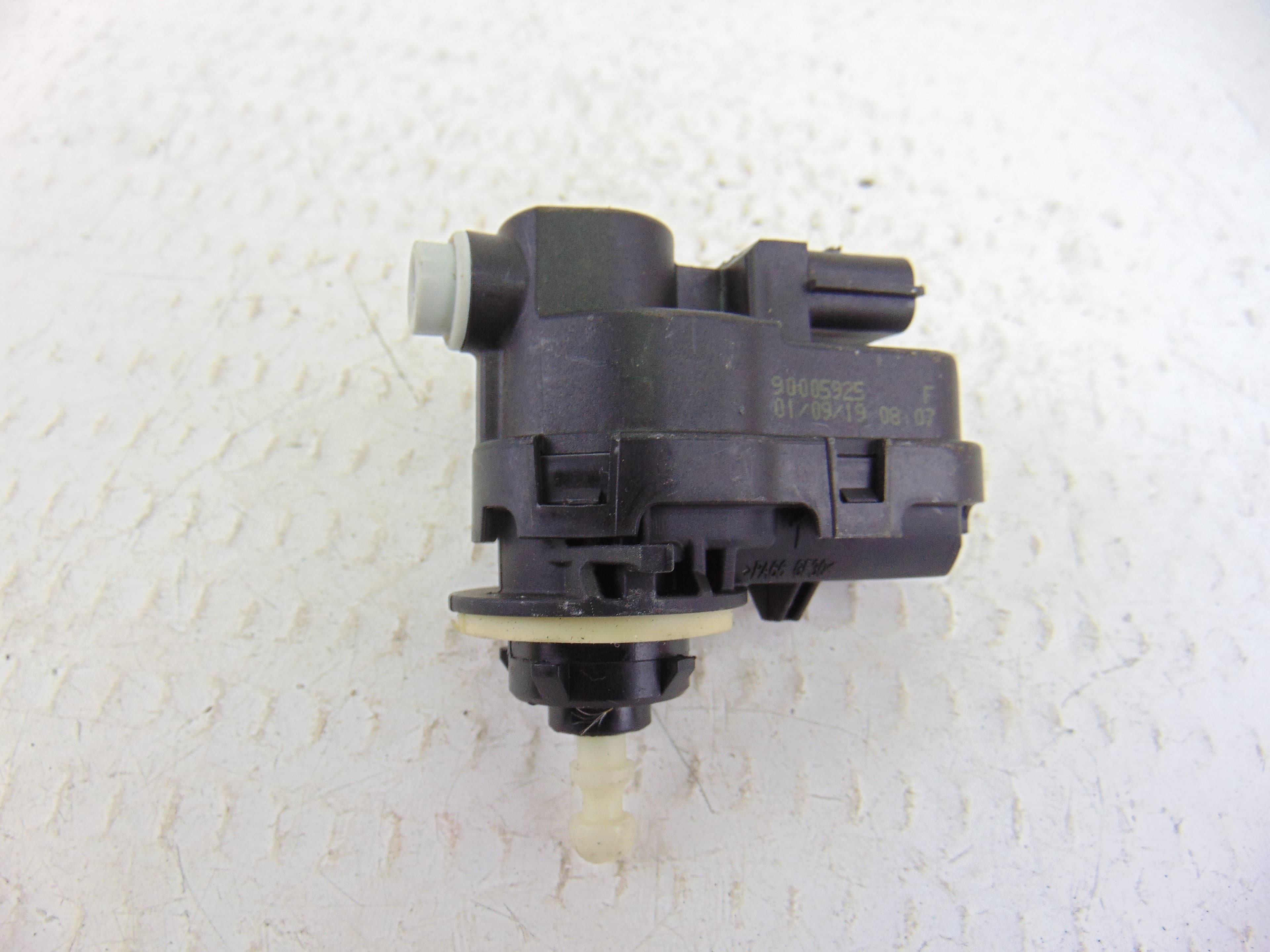 Motor regulacion faros, 90005925 usado