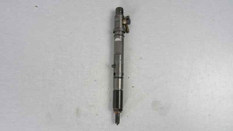 Inyector, Audi A4 Berlina (8E) 2.5 TDI (120kW) 2003, 059130201F usado