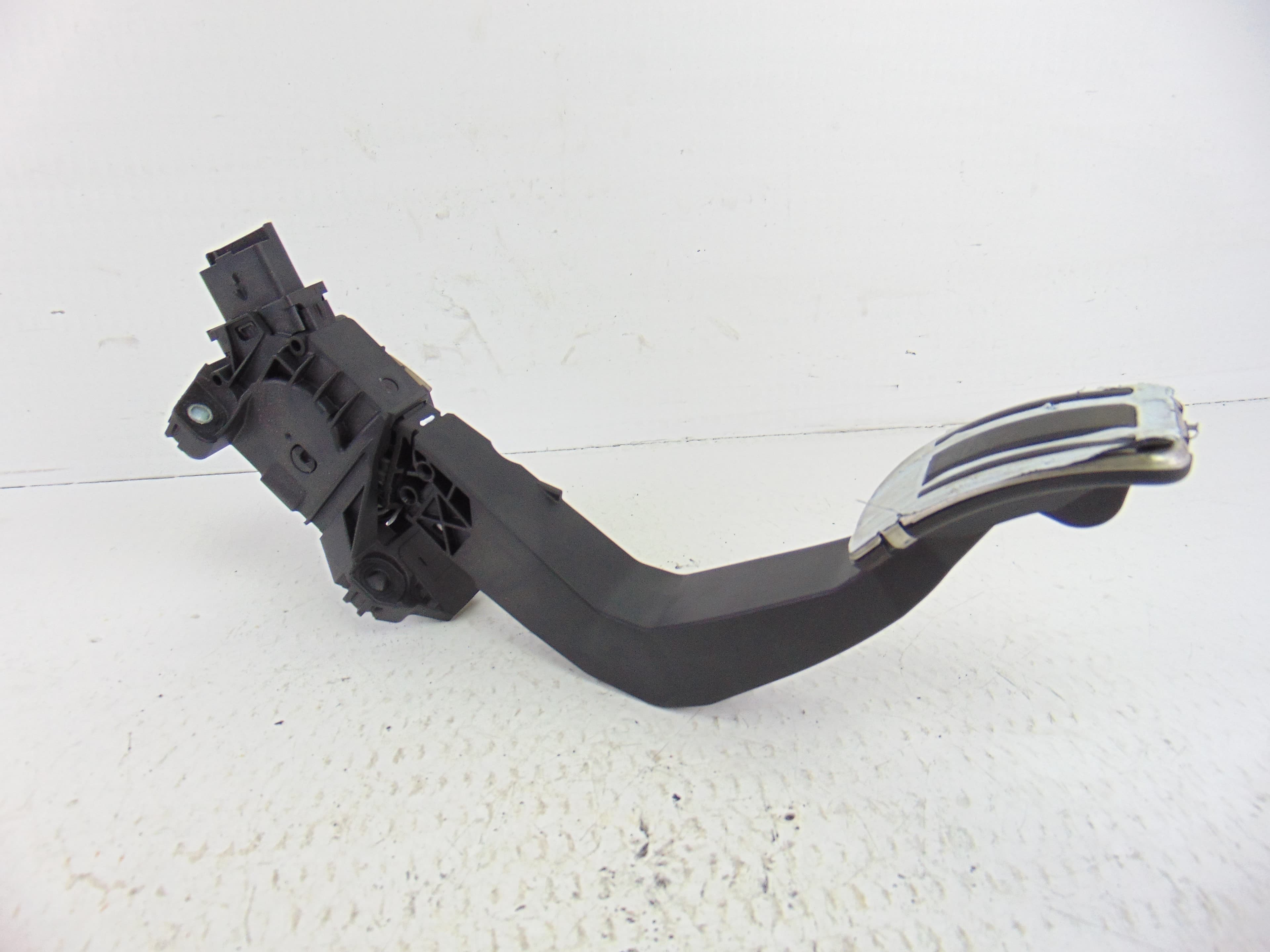 Pedal acelerador, 9827704480 nuevo