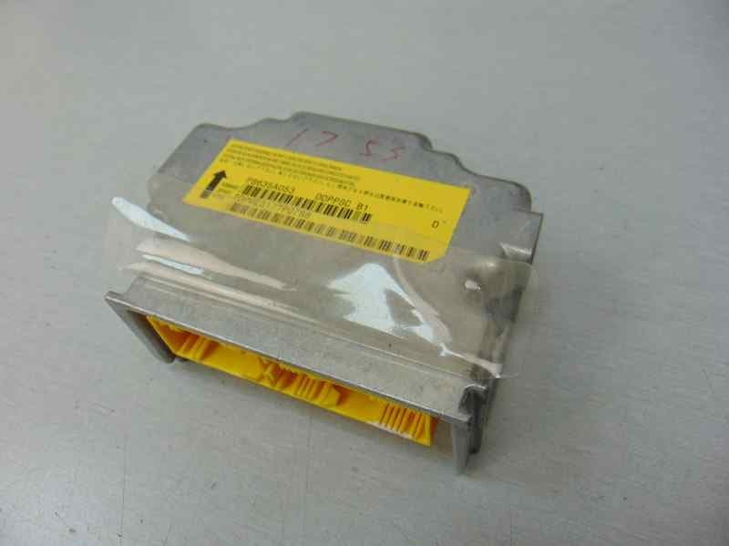 Centralita airbag, P8635A053 usado