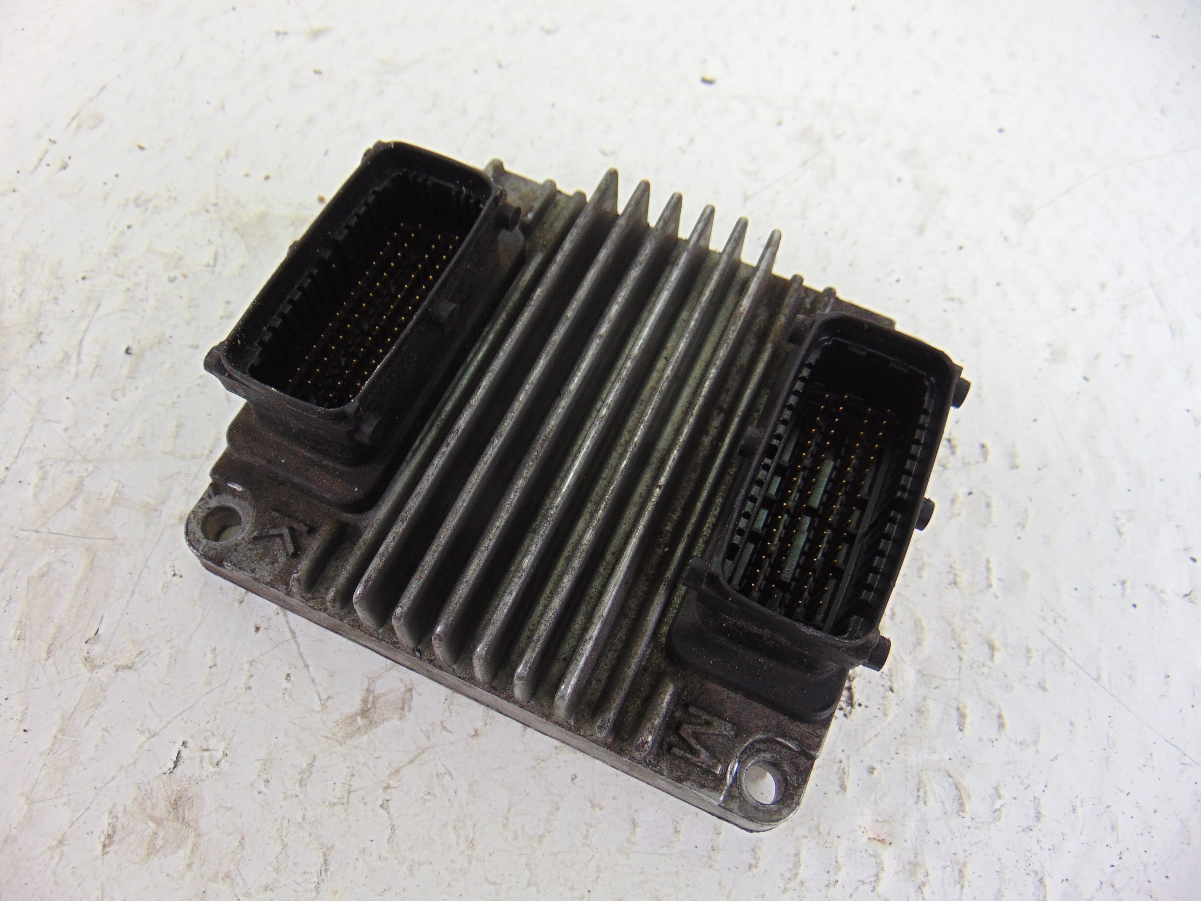 Centralita motor uce, Opel Astra G Berlina Club 2002, 12212819 usado