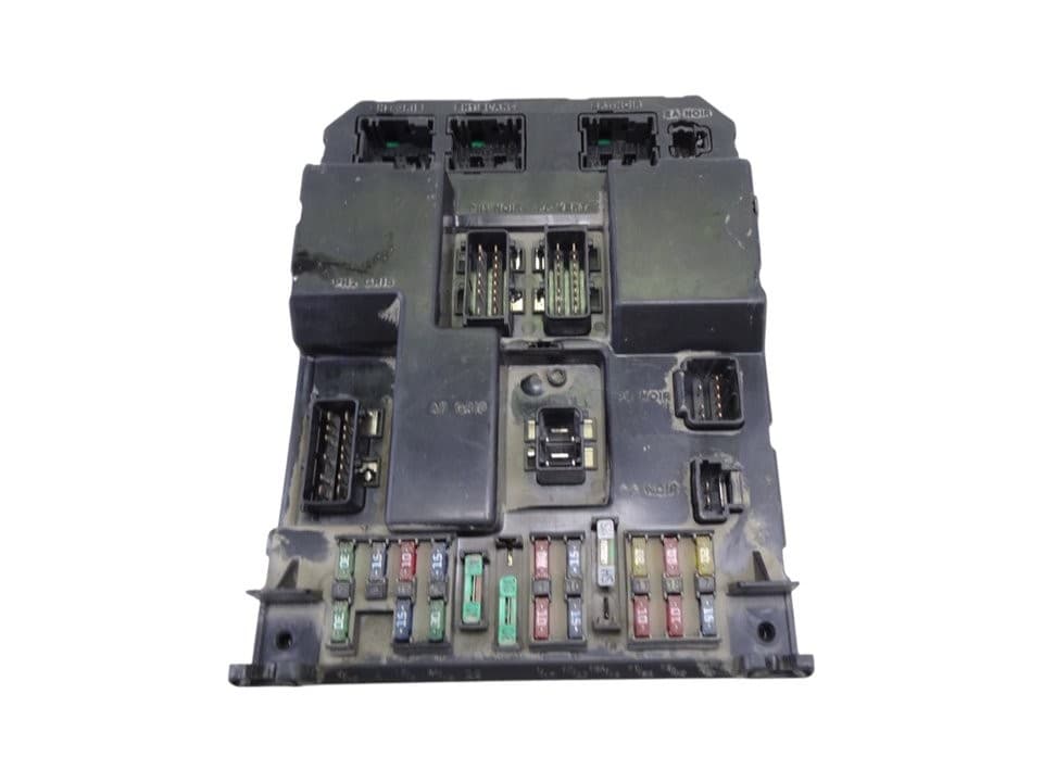 Caja reles / fusibles, Peugeot 307 (S1)(04.2001) Xr 2004, 9651196880 usado