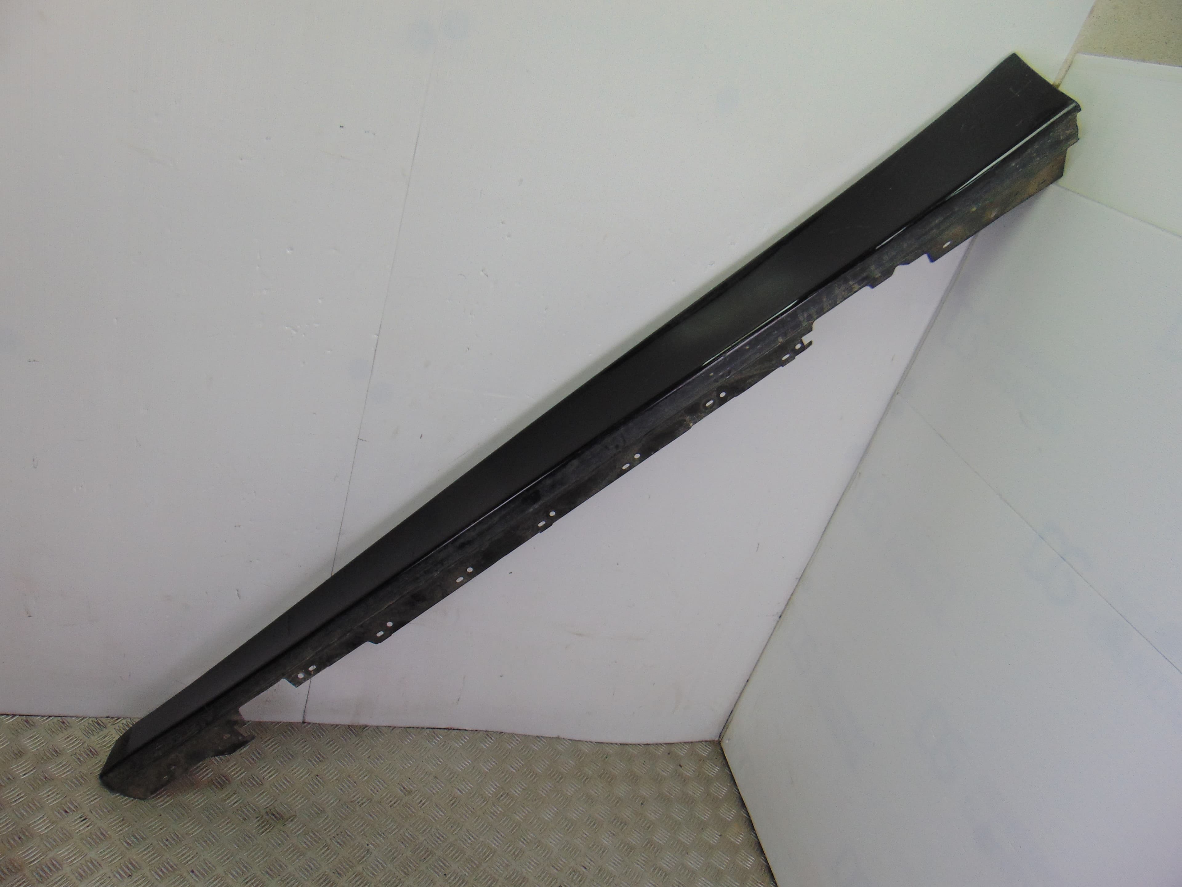 Faldon lateral, 7256911 usado