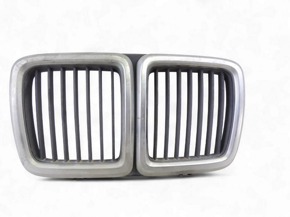 Rejilla paragolpes central, BMW Serie 7 (E32) 735i 1990, 1908697 usado