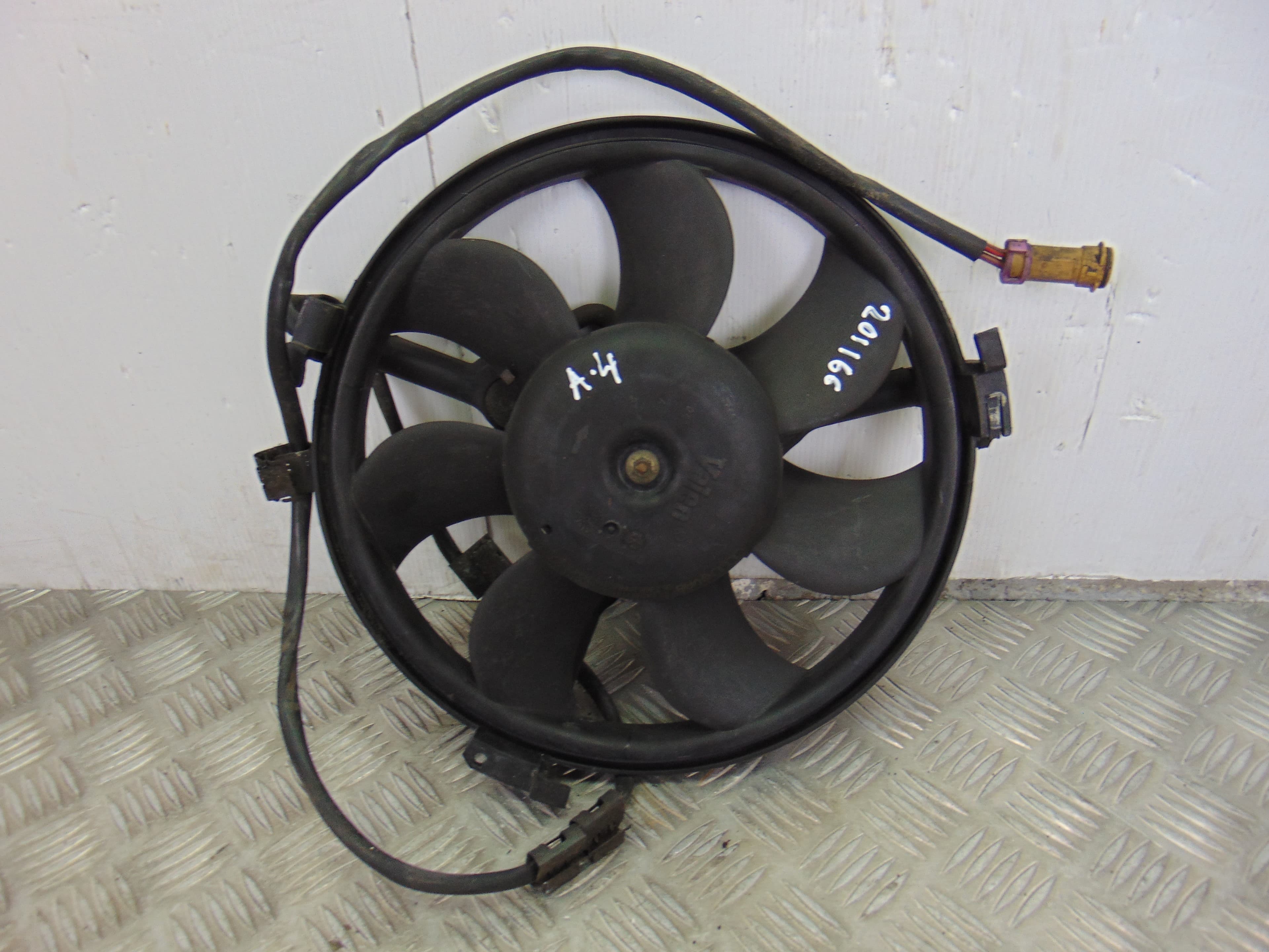 Electroventilador, Audi A4 Berlina (B5) 1.9 TDI 1999 usado
