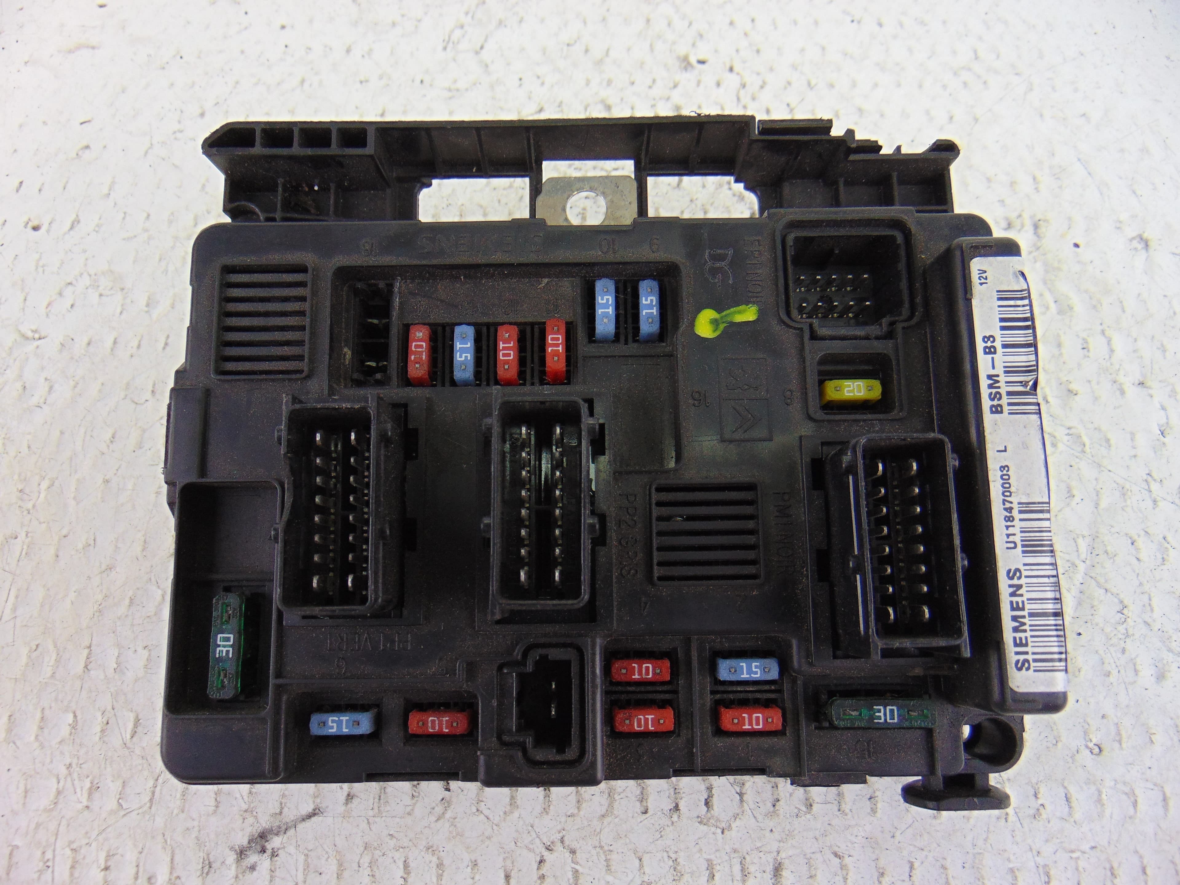 Caja reles / fusibles, 9650618480 usado