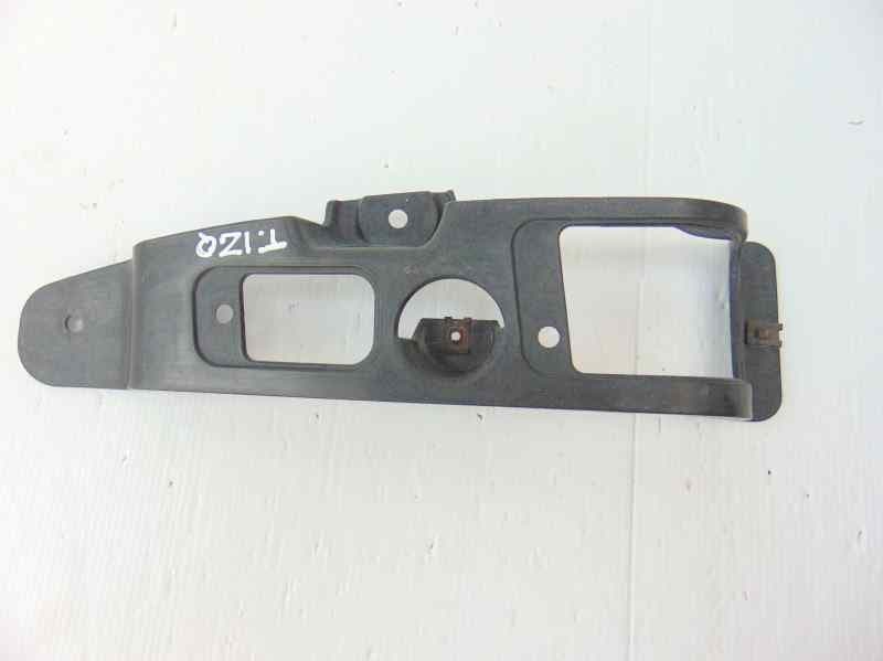 Molduras traseras, BMW Serie X3 (E83) 3.0d 2004, 3400957 usado