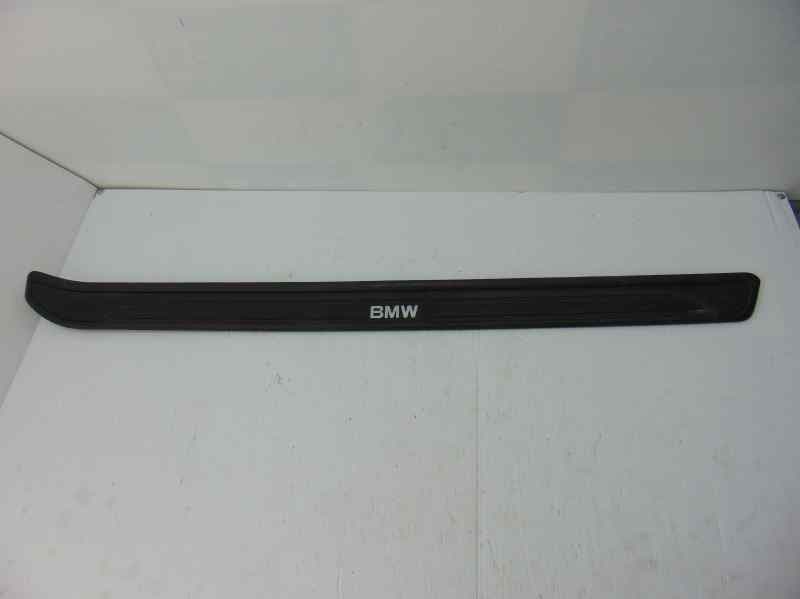 Moldura, BMW Serie 1 Berlina (E81/E87) 118d 2008, 60829010 usado
