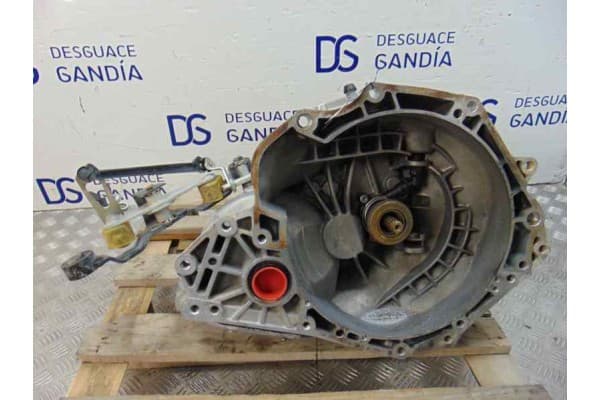 Caja cambios, Opel Astra G Berlina Comfort 2003 usado
