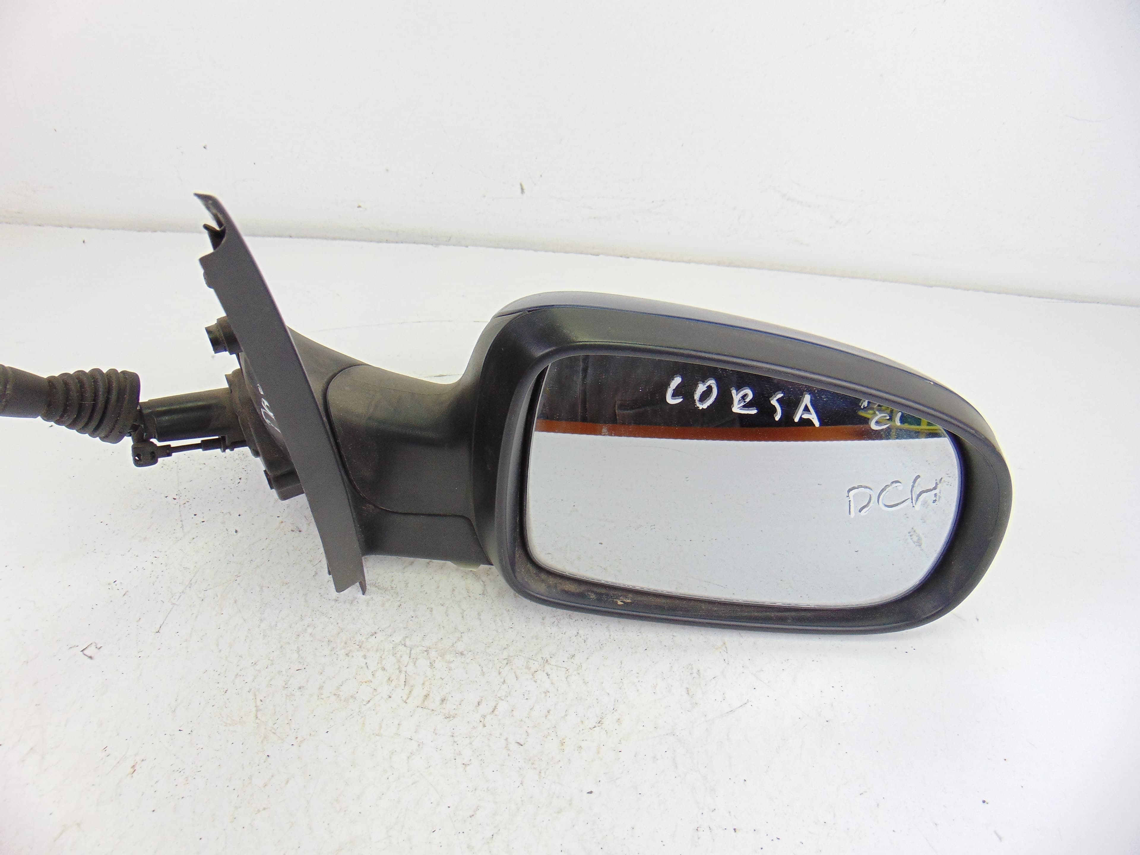 Retrovisor derecho, Opel Corsa C * 2005 usado