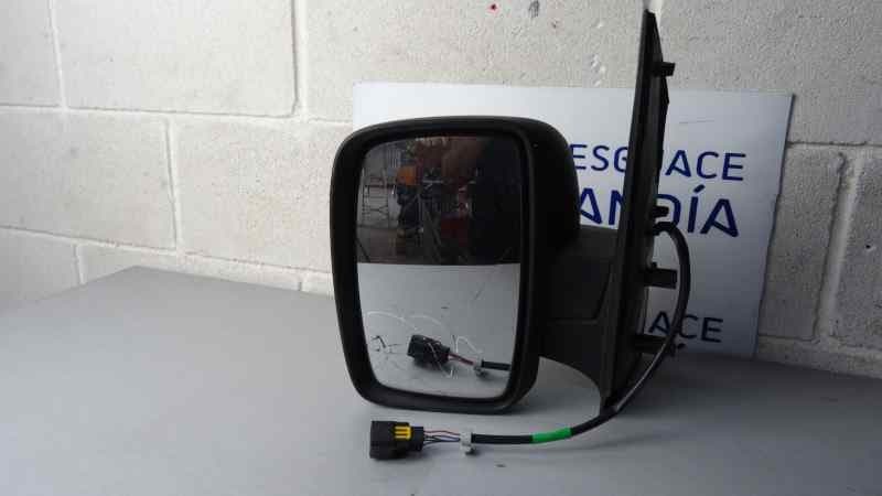 Retrovisor izquierdo usado