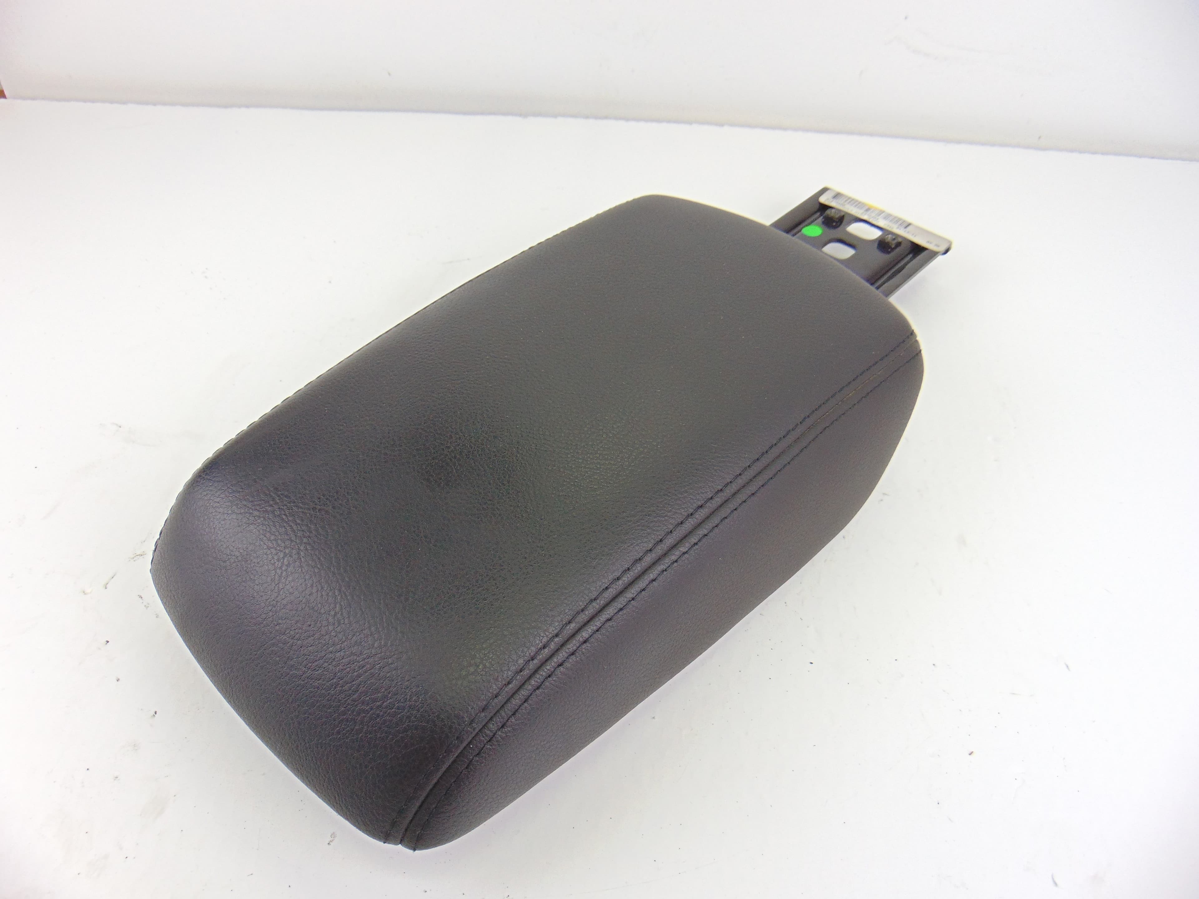 Apoyabrazos central, Ford Focus Berlina (CB8) Trend 2011 usado