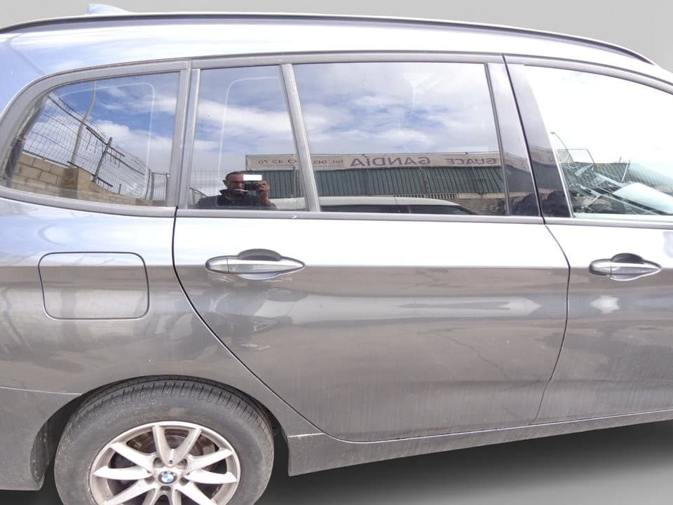 Puerta trasera derecha, BMW Serie 2 Gran Tourer (F46) 218d 2015 usado