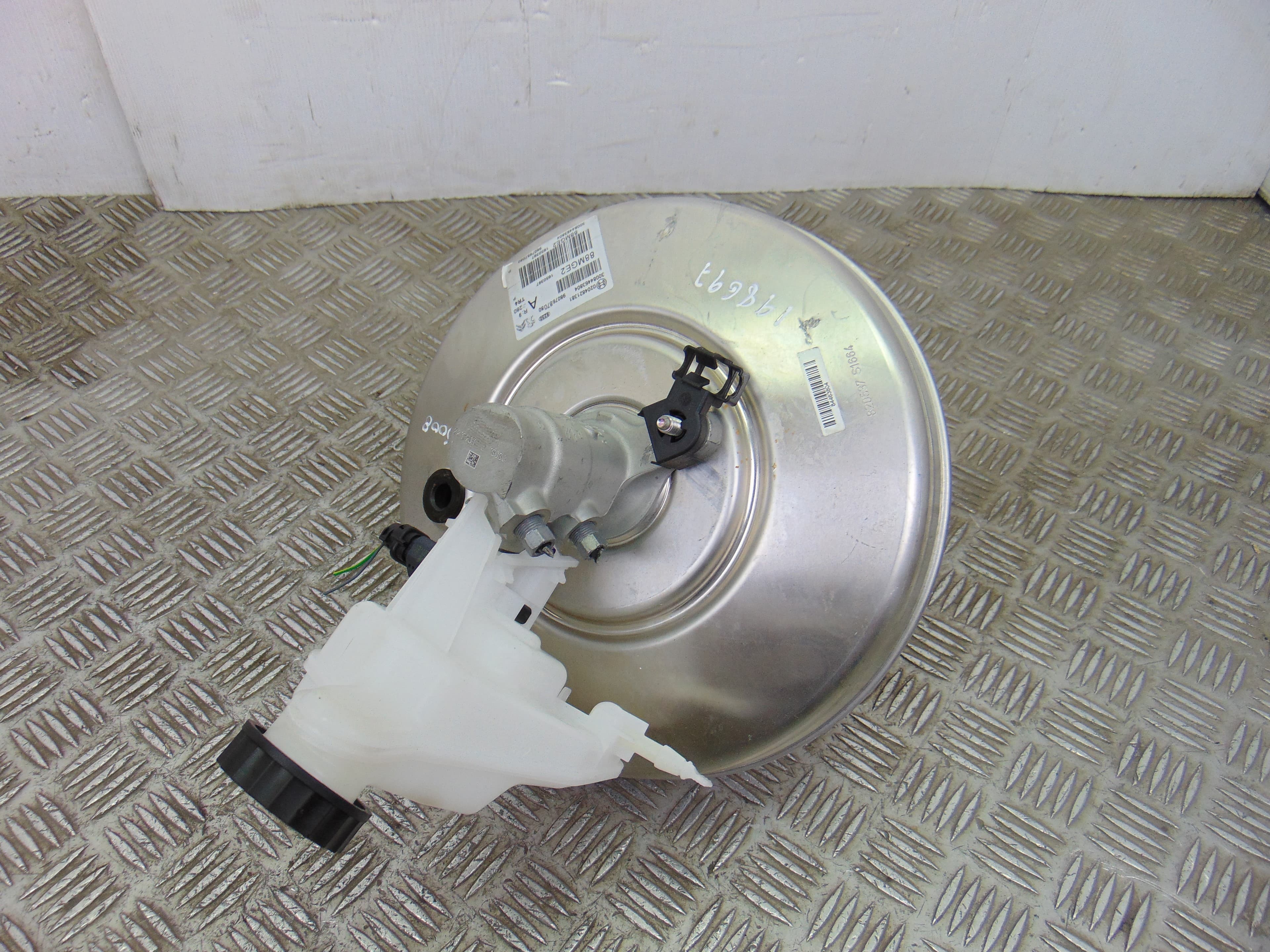 Servofreno, Peugeot 5008 Active 2017, 9807687080 nuevo