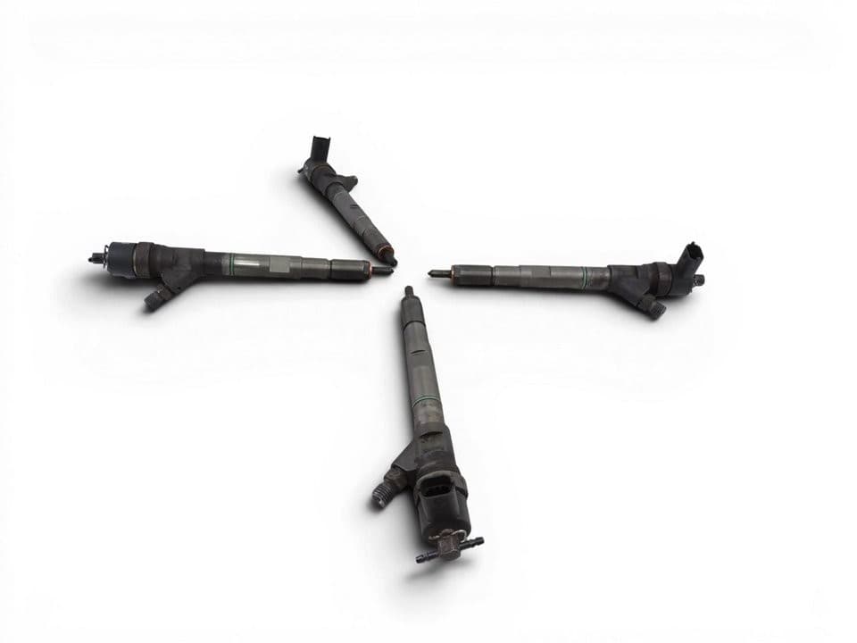 Inyector, Hyundai H-1 Starex () 2.5 CRDI 2005, 338004A000 usado