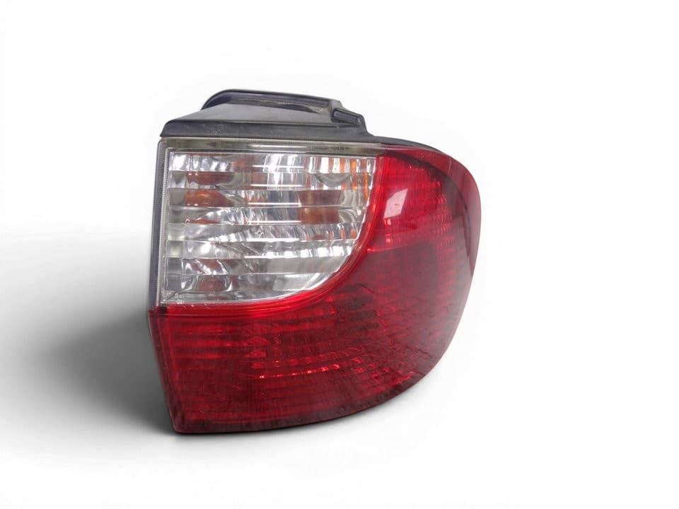 Piloto trasero derecho, Hyundai H-1 Starex () 2.5 CRDI 2005 usado
