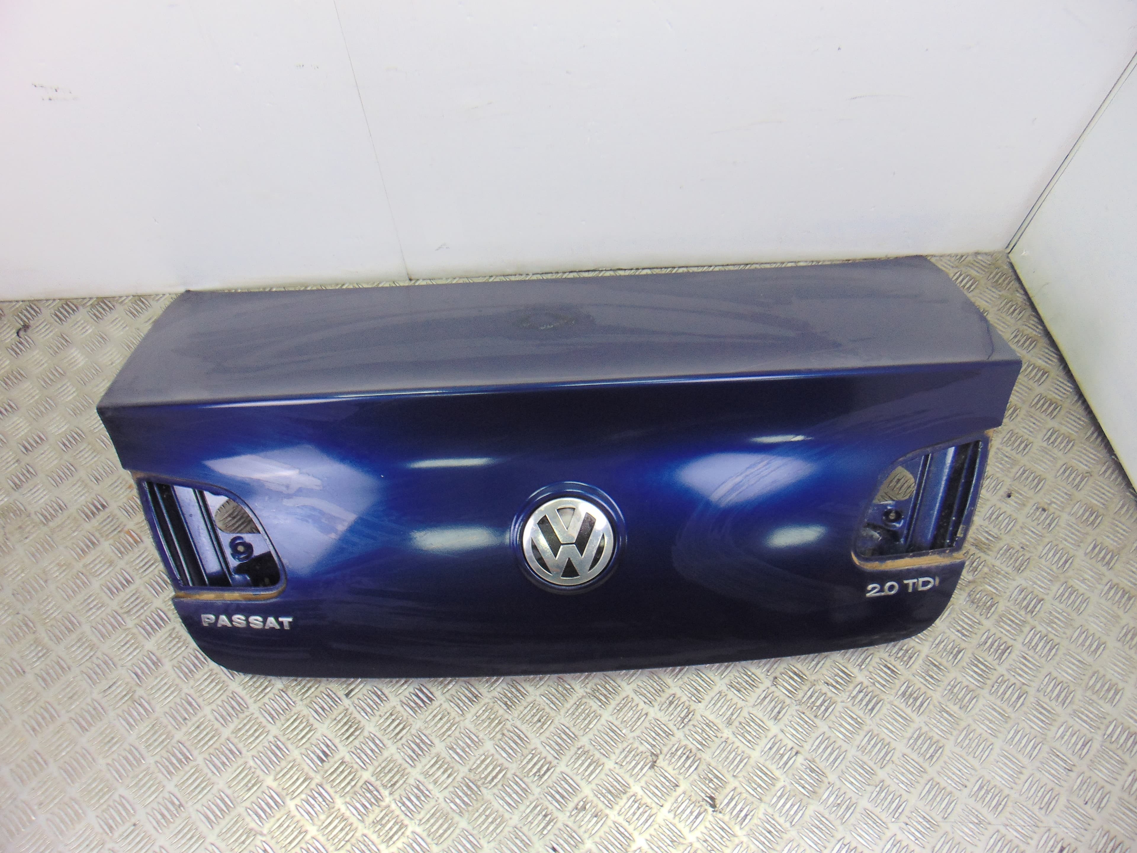 Tapa maletero, Volkswagen Passat Berlina (3C2) Advance 2005 usado