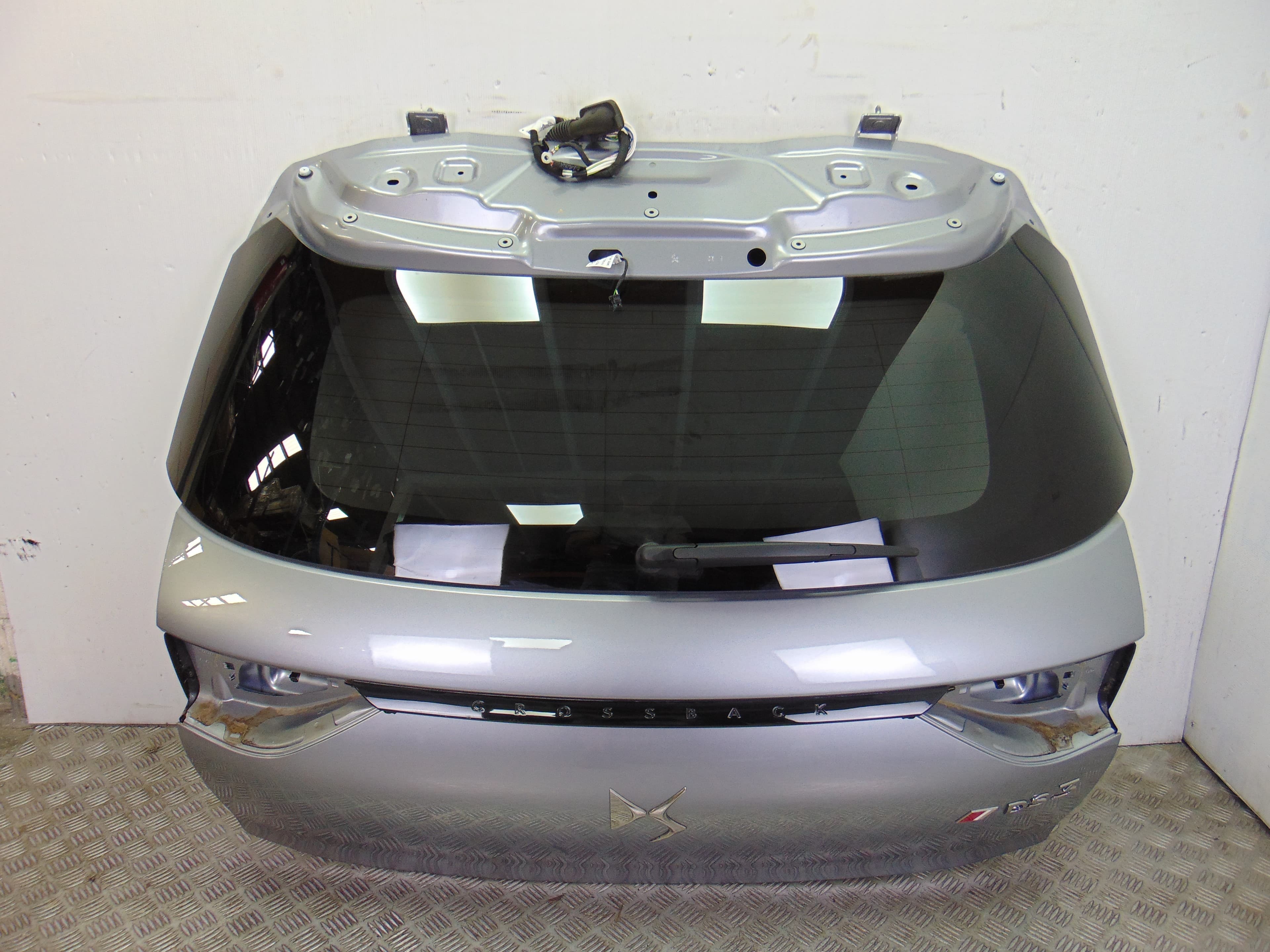 Porton trasero nuevo