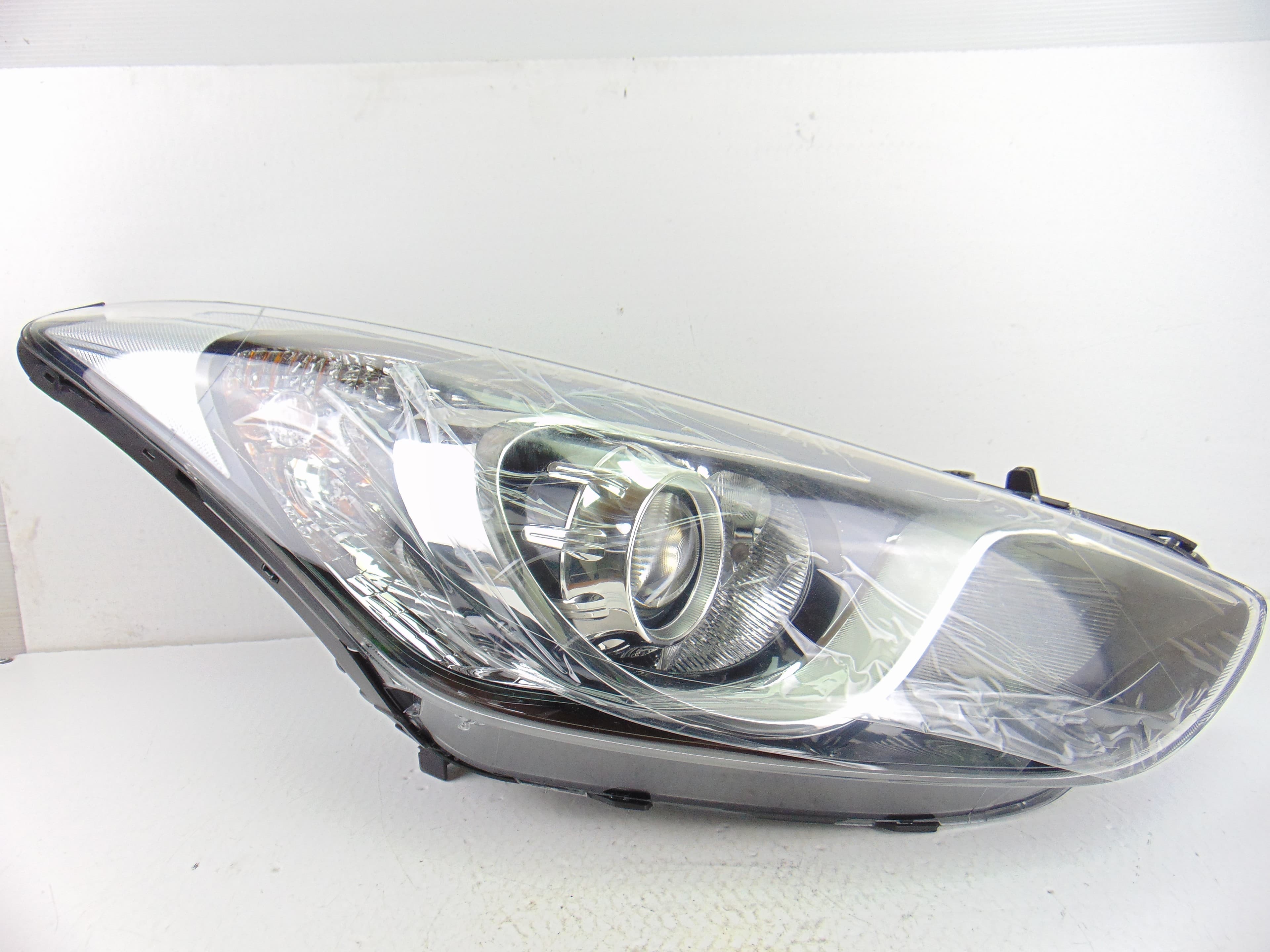 Faro derecho, Hyundai I30 (Gd) Classic 2012, 92102A6000 usado