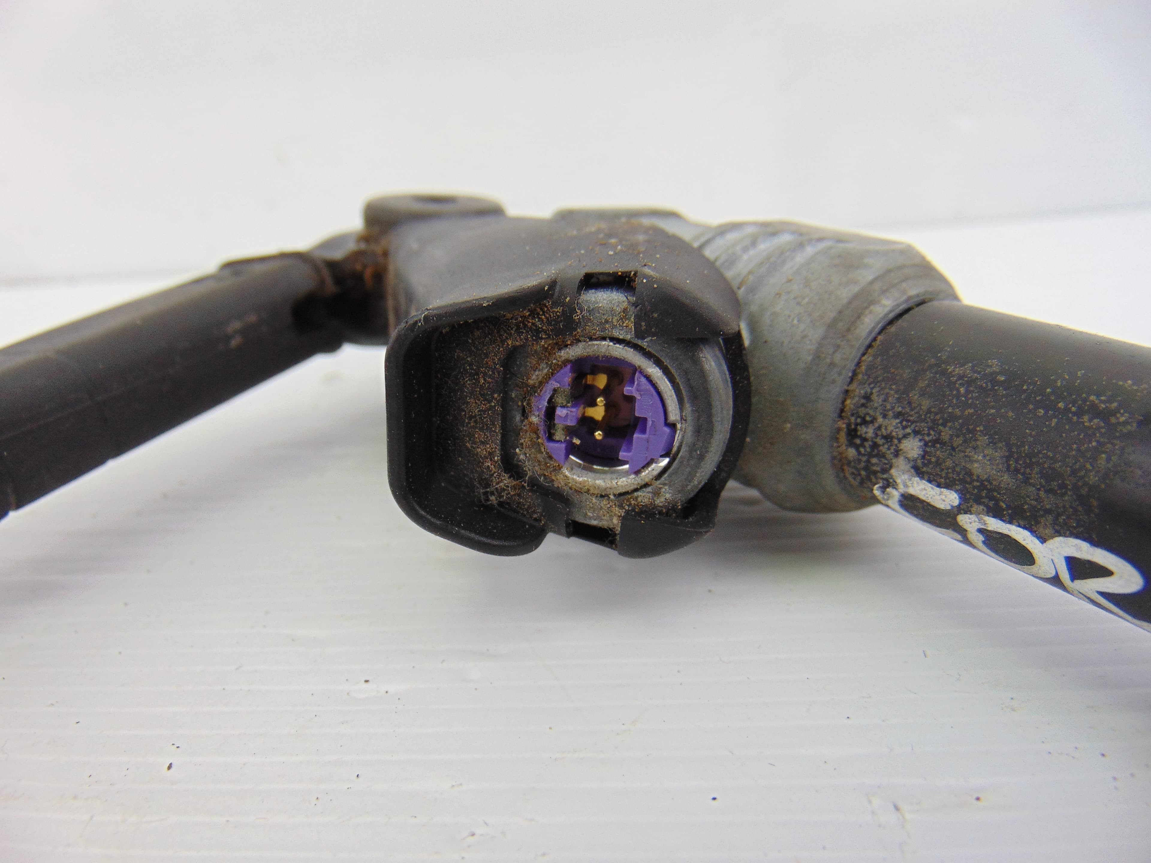 Pretensor airbag derecho, Opel Corsa D Sport 2008, 13225285 usado 2