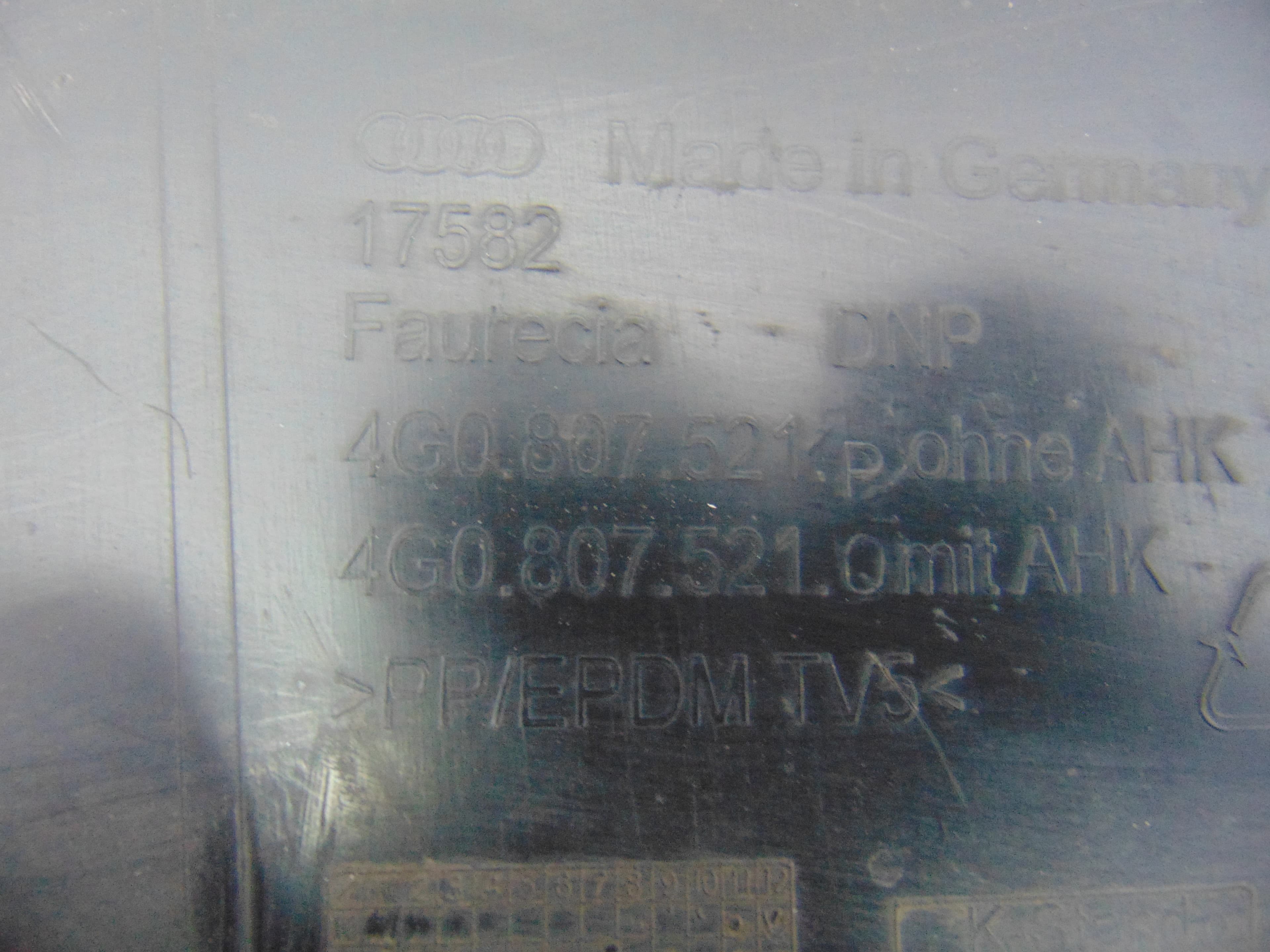 Spoiler paragolpes trasero, 4G0807521P usado 2