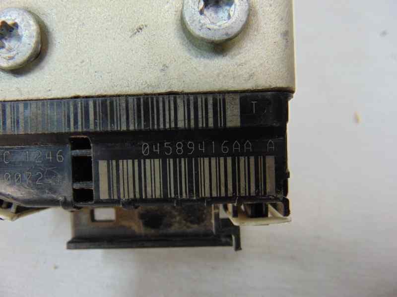 Cerradura puerta delantera derecha, 04589416AA usado 2