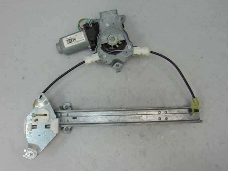 Elevalunas trasero derecho, Nissan Qashqai (J10) Acenta 2007 usado 2