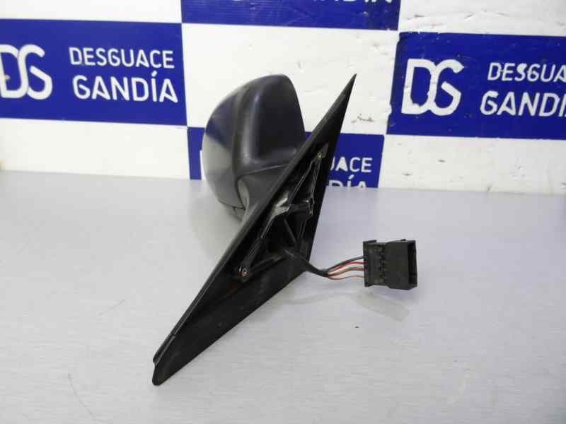 Retrovisor derecho, Audi A4 Berlina (B5) 1.8 T 1996 usado 2