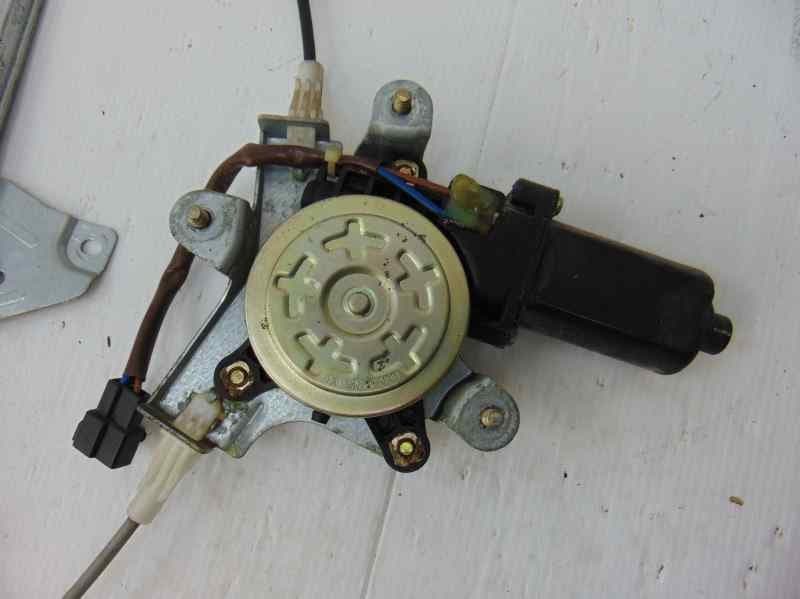 Elevalunas trasero izquierdo, Daewoo Nubira Berlina Cdx 2004 usado 2
